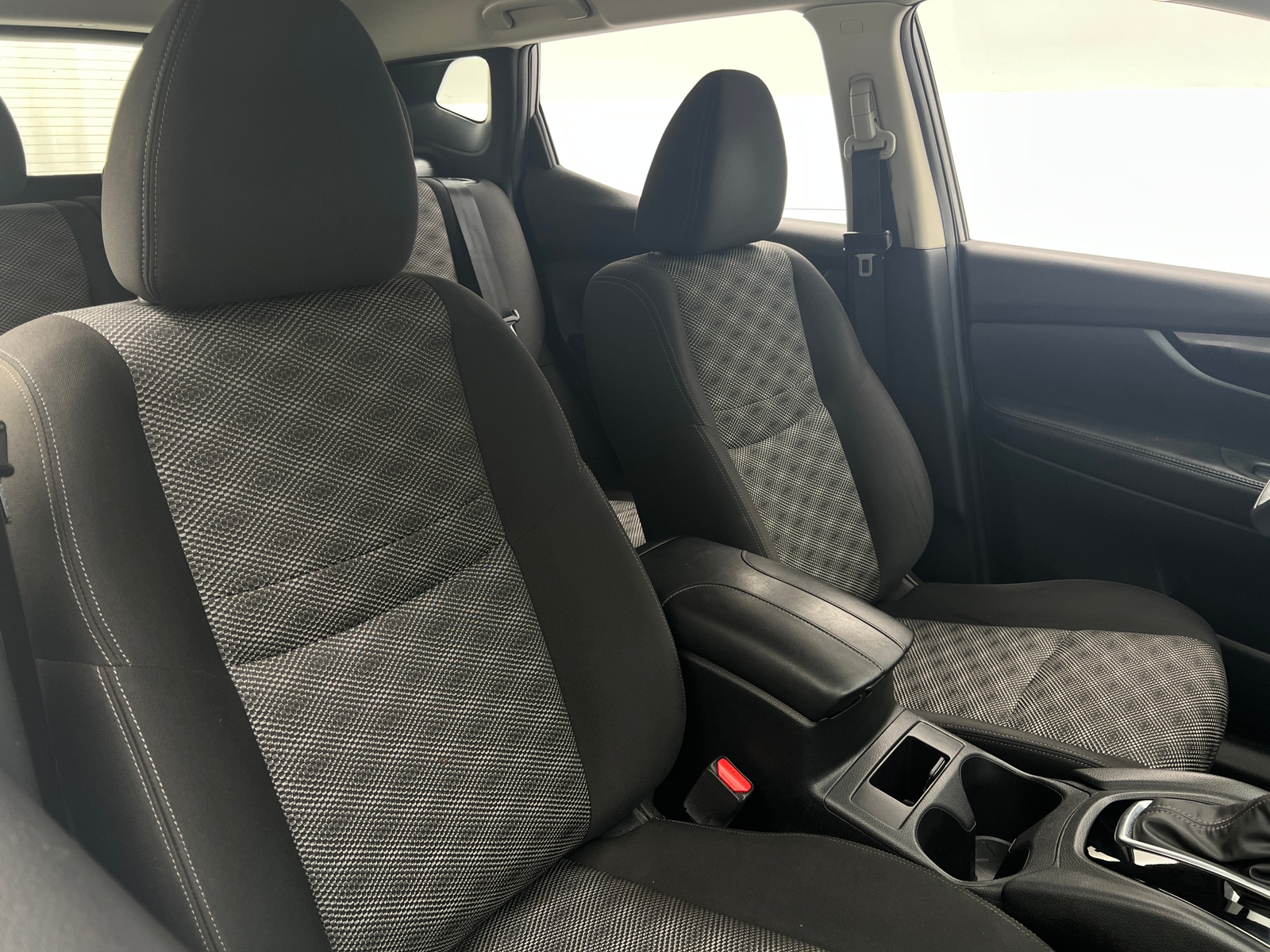 Thumbnail: 2019 Nissan Rogue Sport - 2