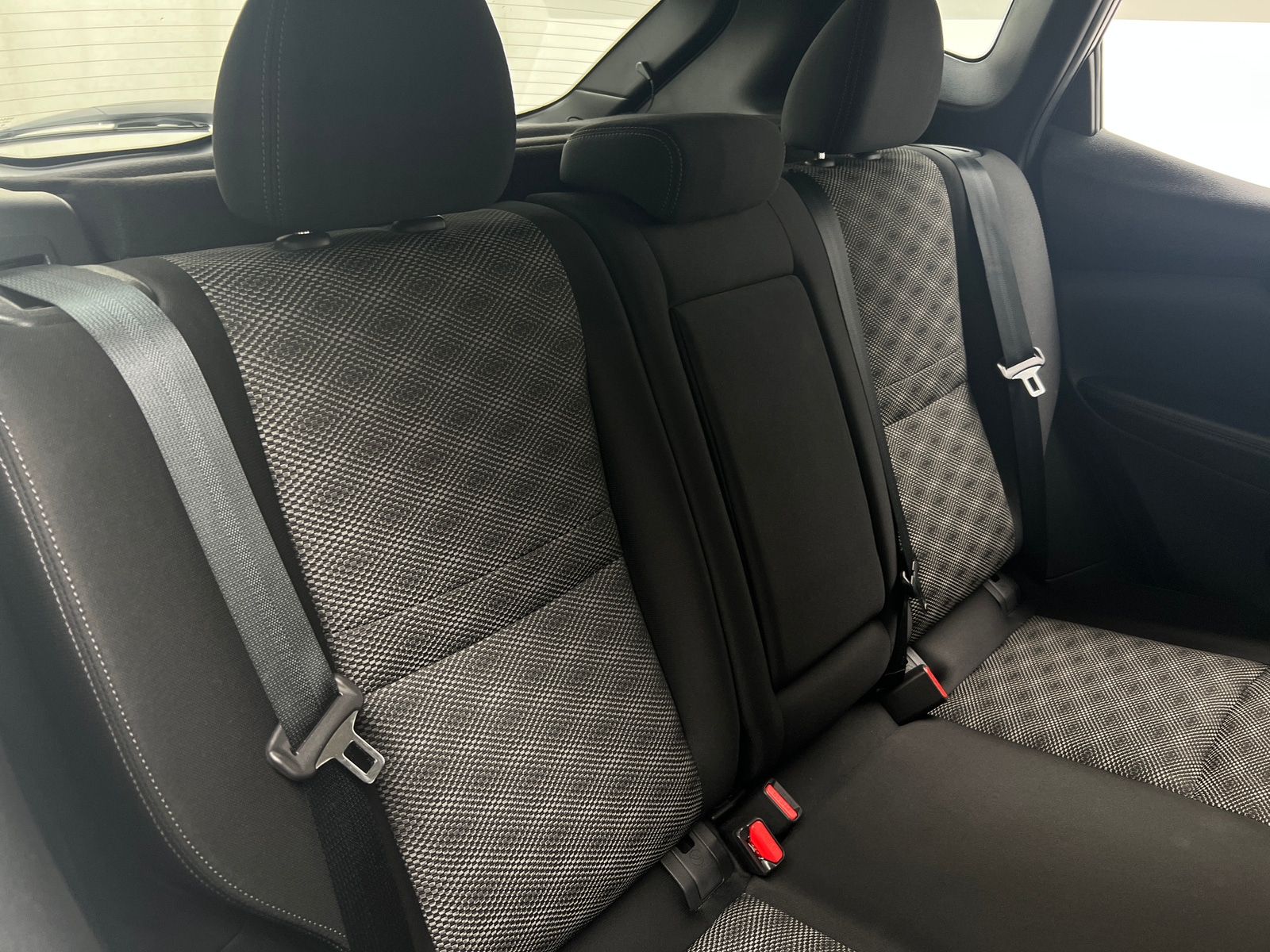 Thumbnail: 2019 Nissan Rogue Sport - 6