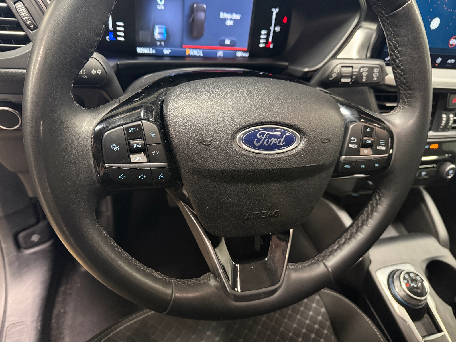 Thumbnail: 2023 Ford Escape - 5