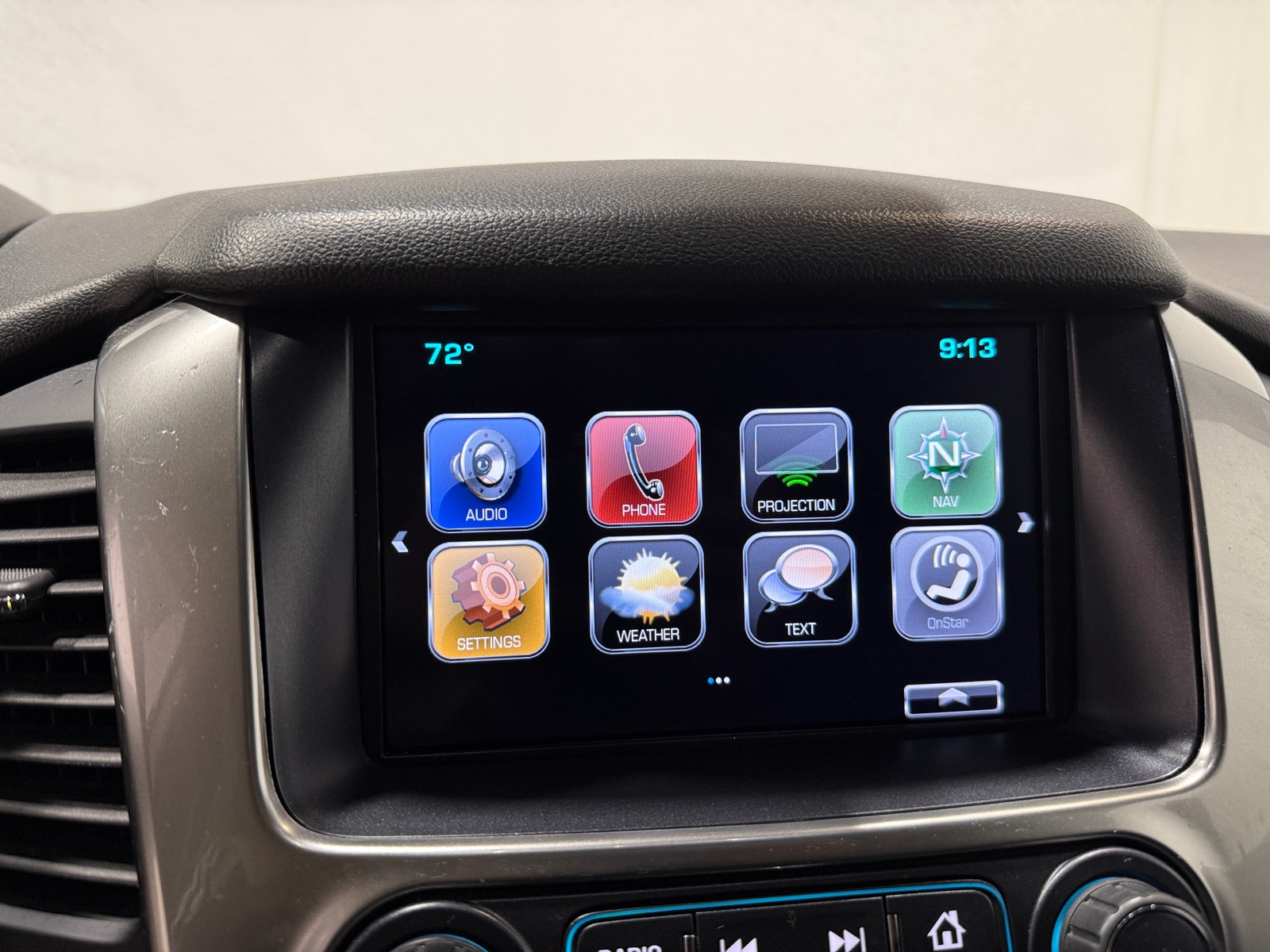 Thumbnail: 2020 Chevrolet Suburban - 3