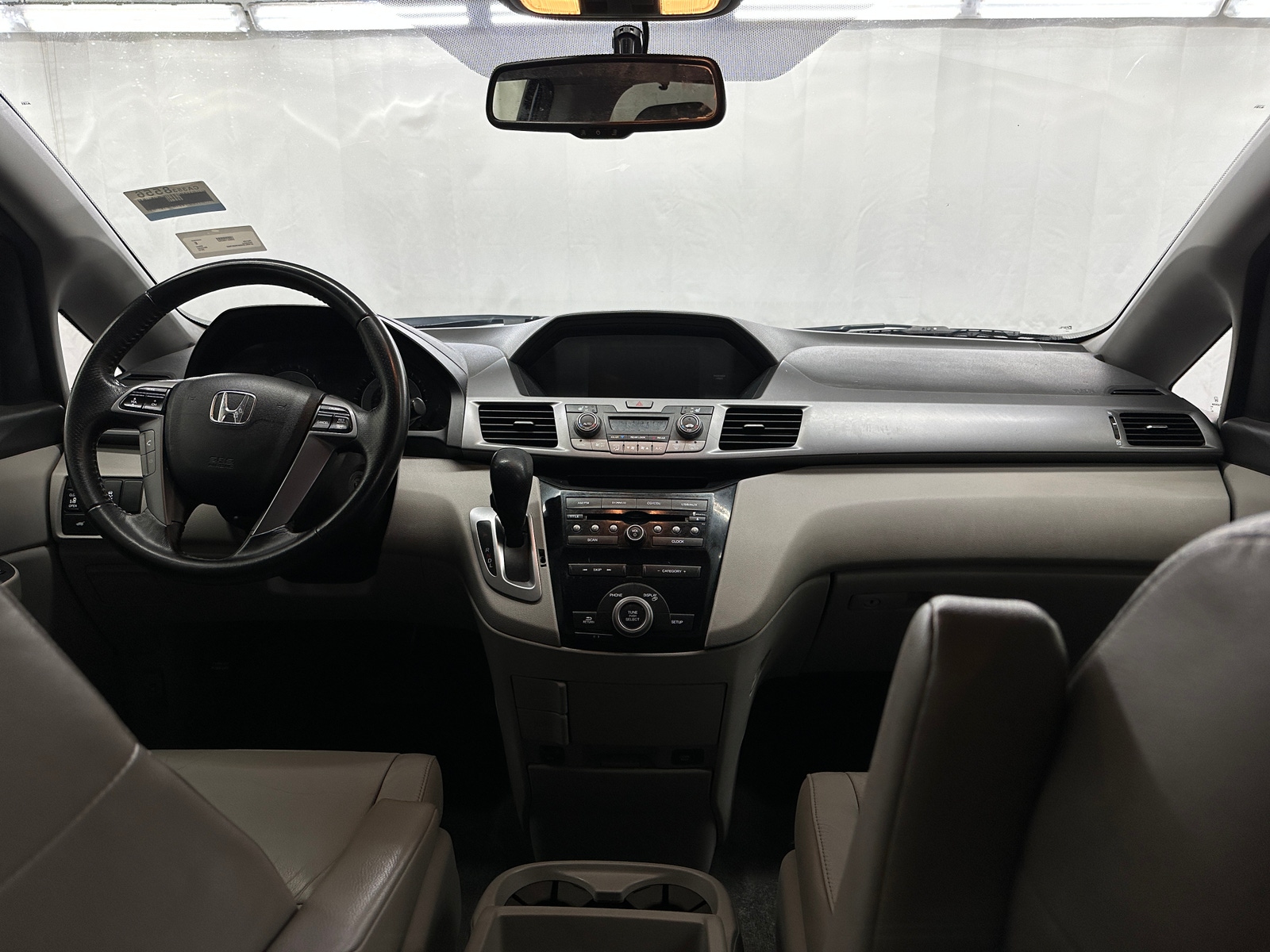 Thumbnail: 2012 Honda Odyssey - 2