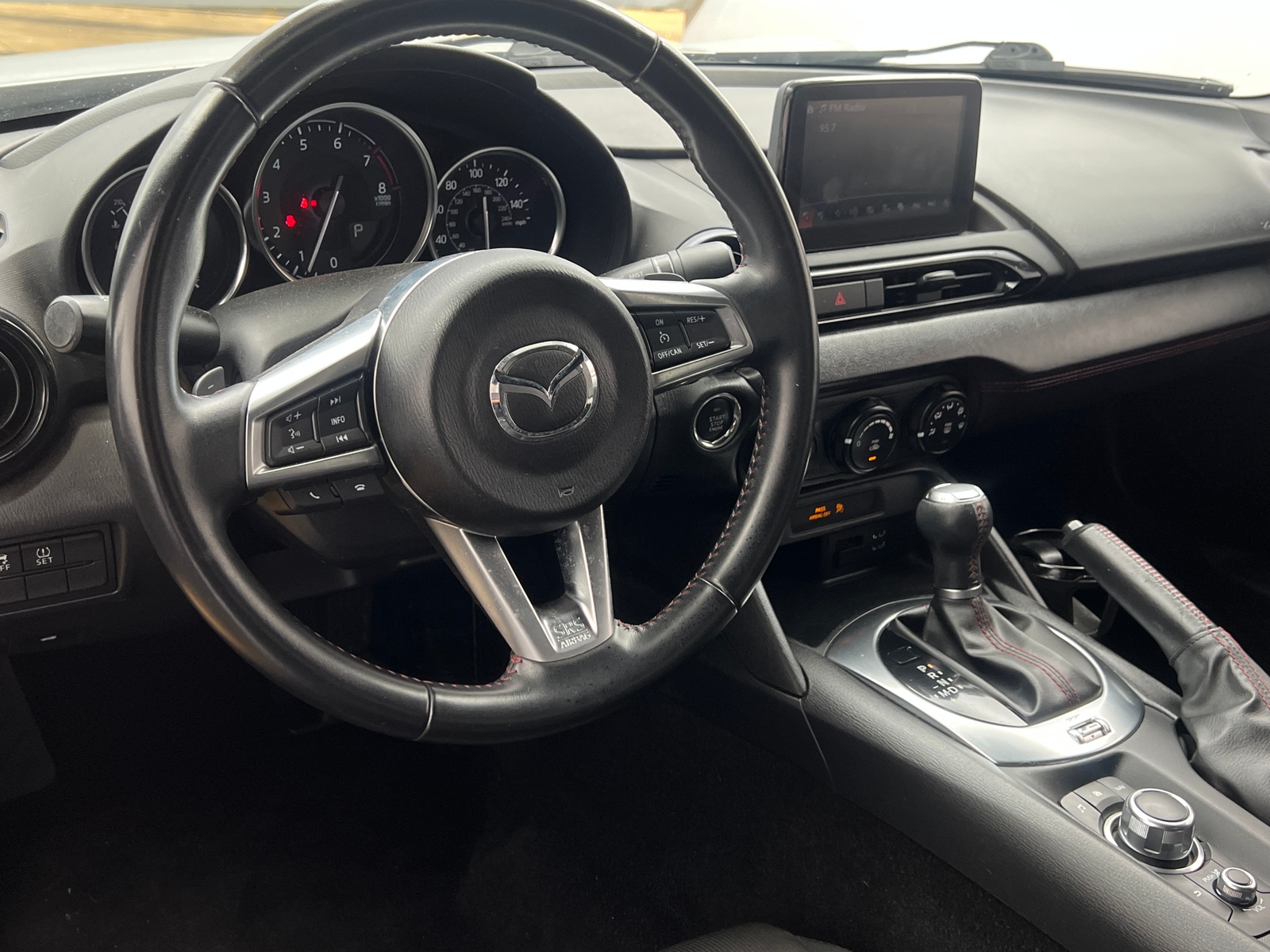 Thumbnail: 2016 Mazda MX-5 Miata - 5