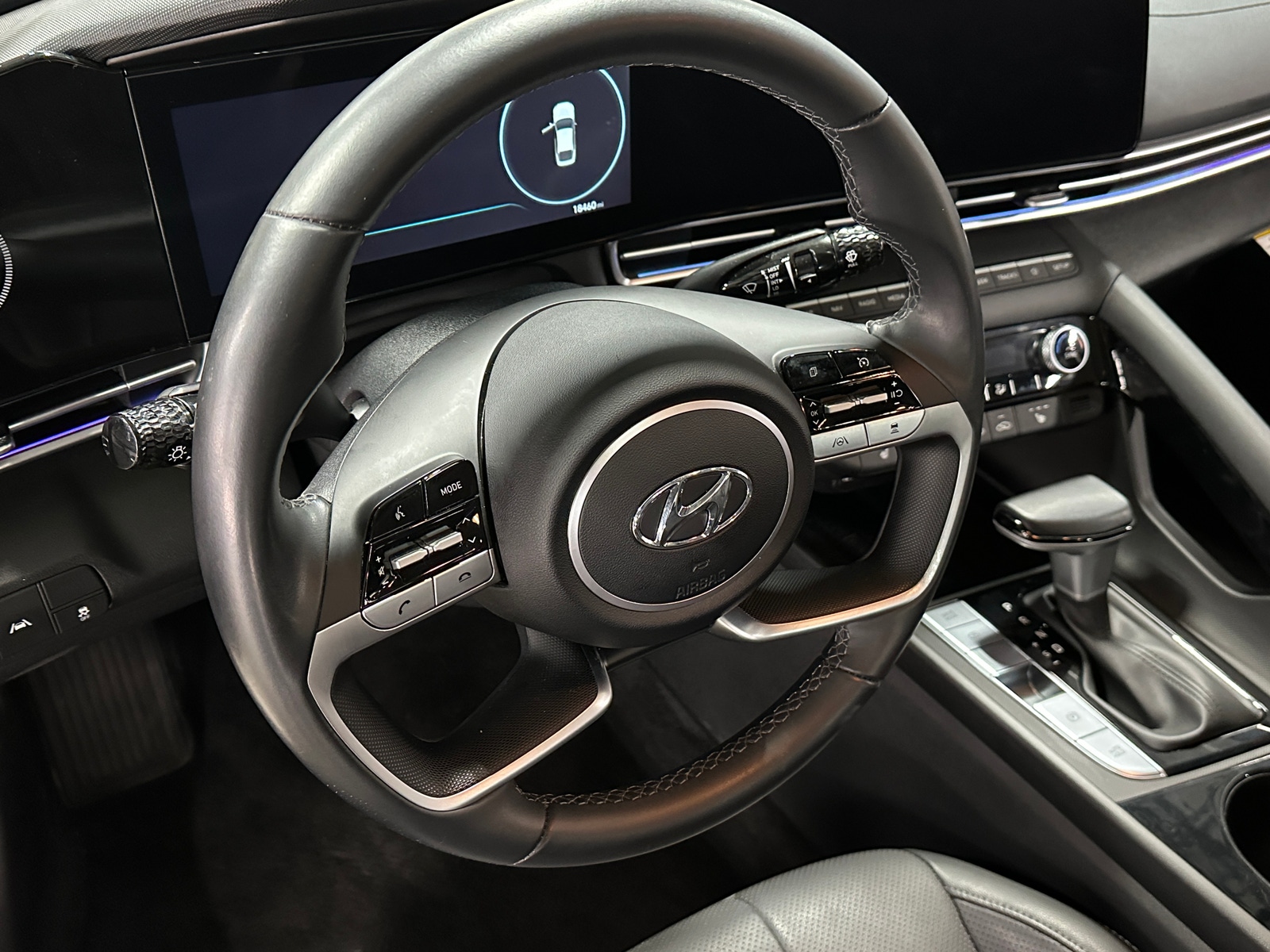 Thumbnail: 2023 Hyundai Elantra - 4