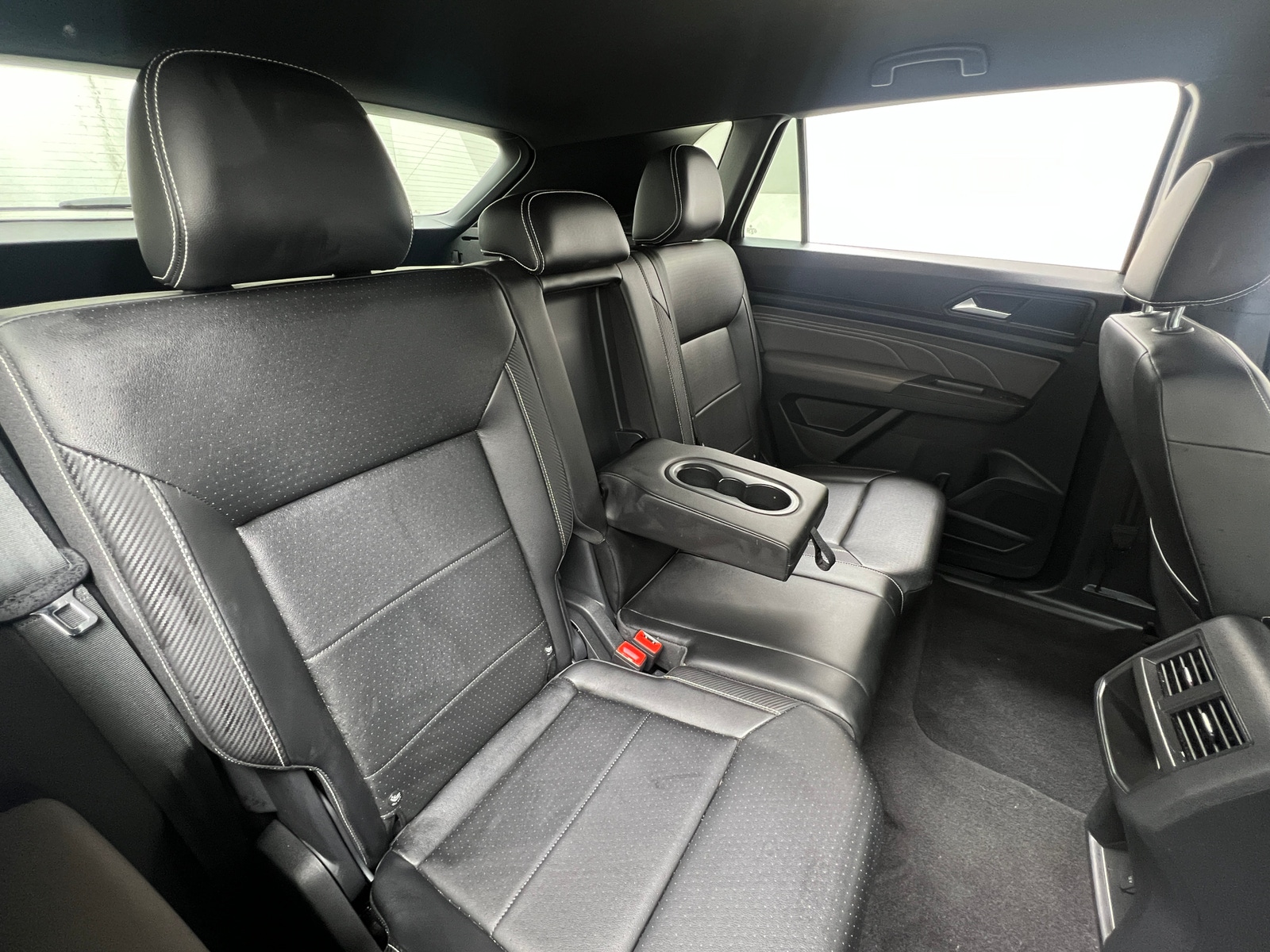 Thumbnail: 2022 Volkswagen Atlas - 5