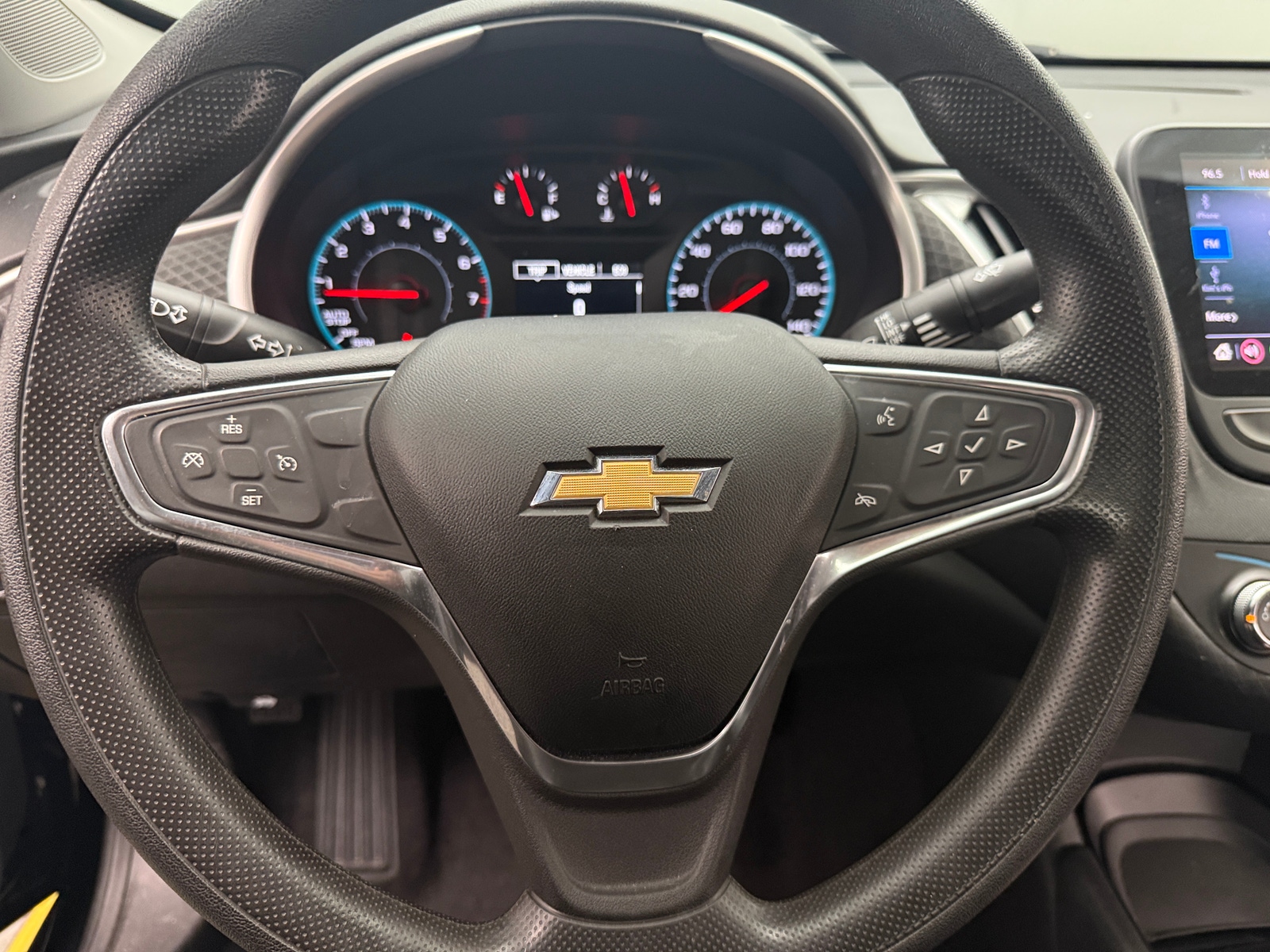 Thumbnail: 2019 Chevrolet Malibu - 5