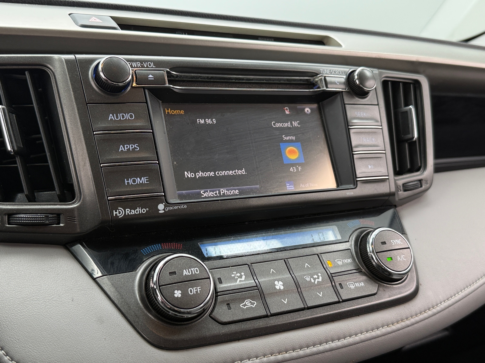 Thumbnail: 2014 Toyota RAV4 - 4