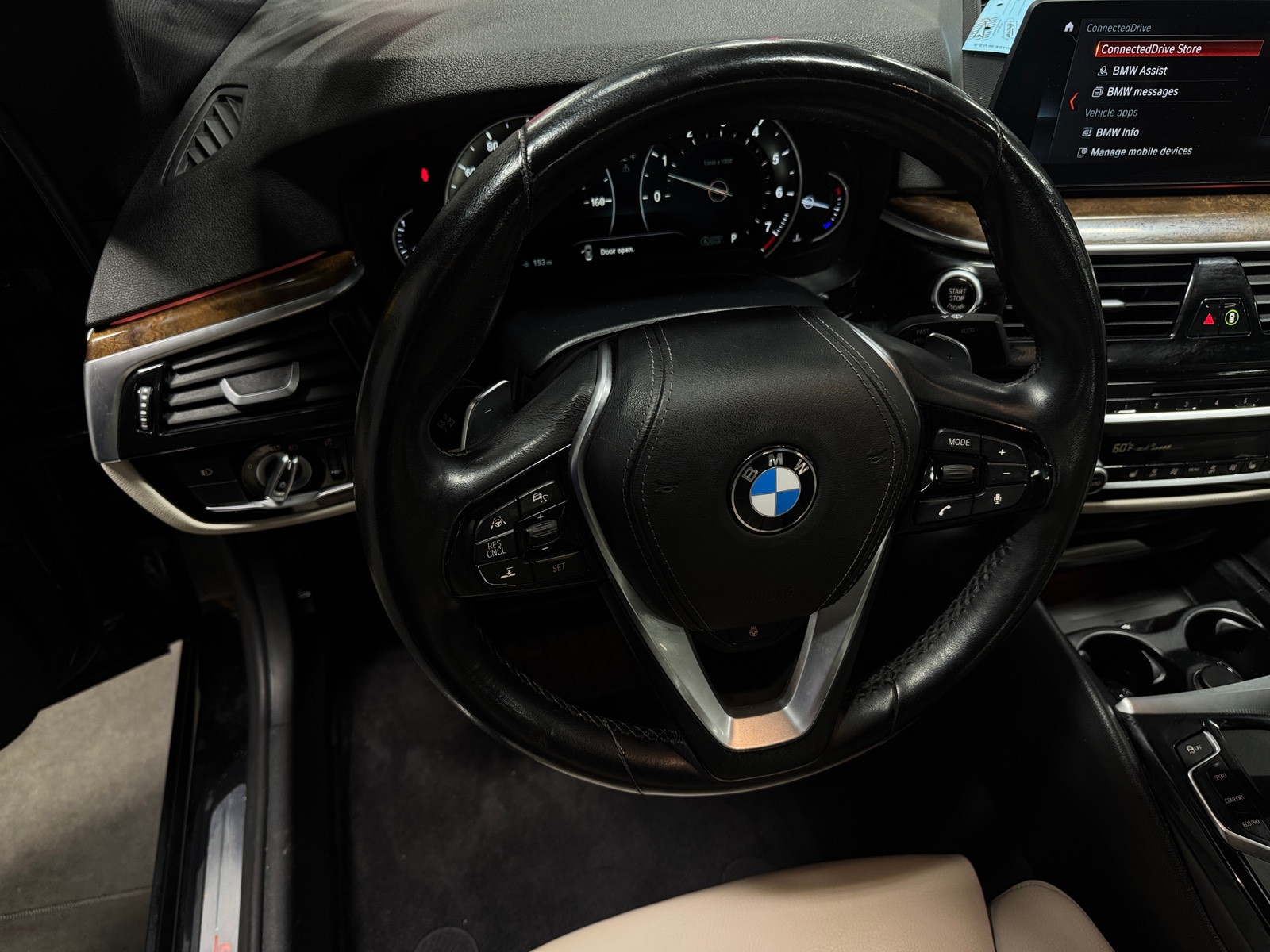 Thumbnail: 2018 BMW 5 Series - 4
