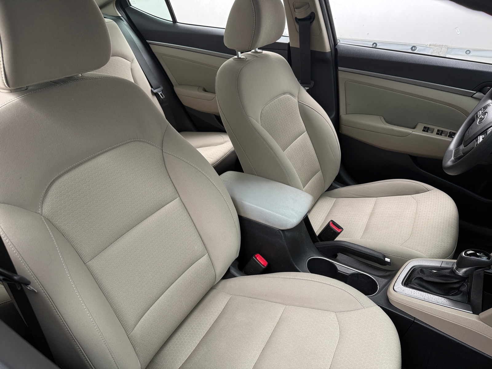 Thumbnail: 2017 Hyundai Elantra - 2