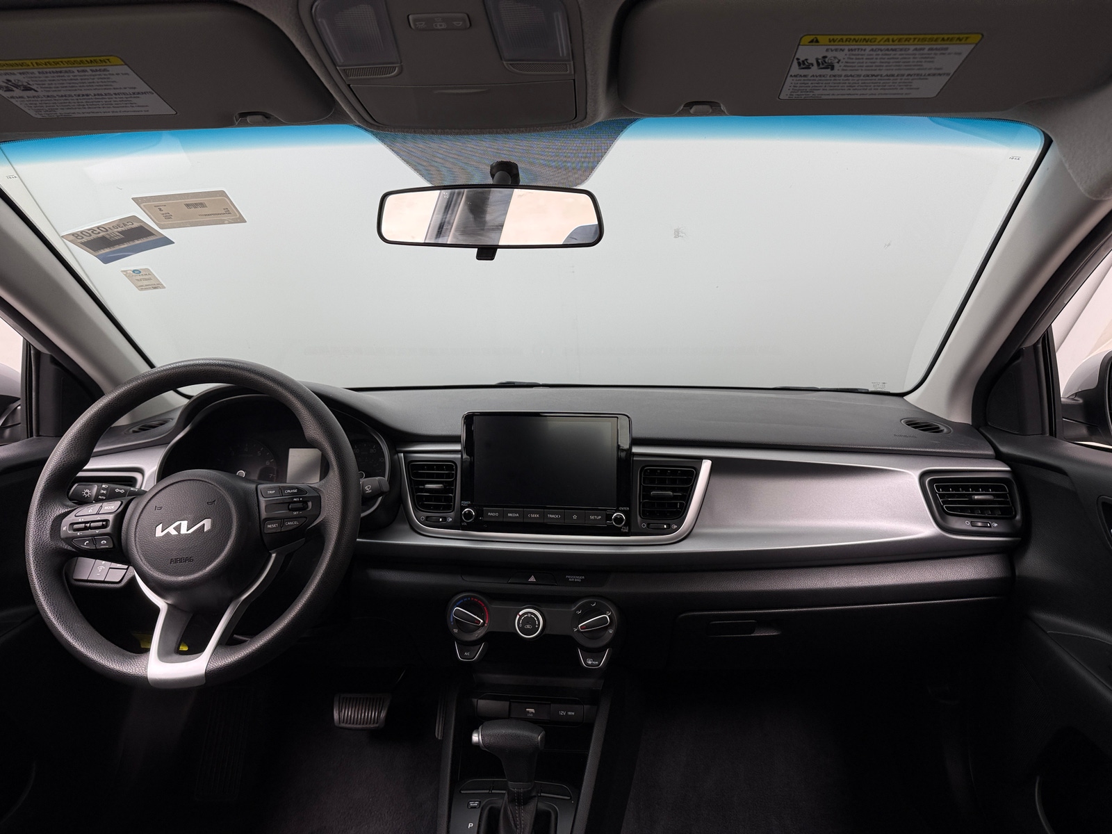 Thumbnail: 2023 Kia Rio - 3