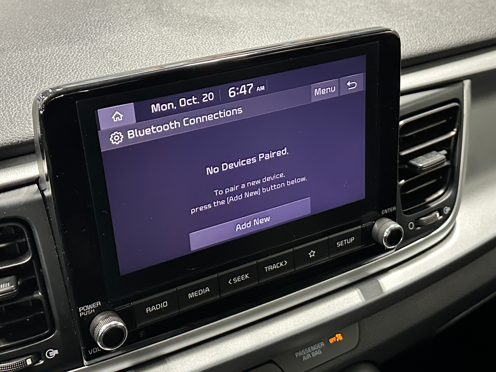 Thumbnail: 2023 Kia Rio - 4