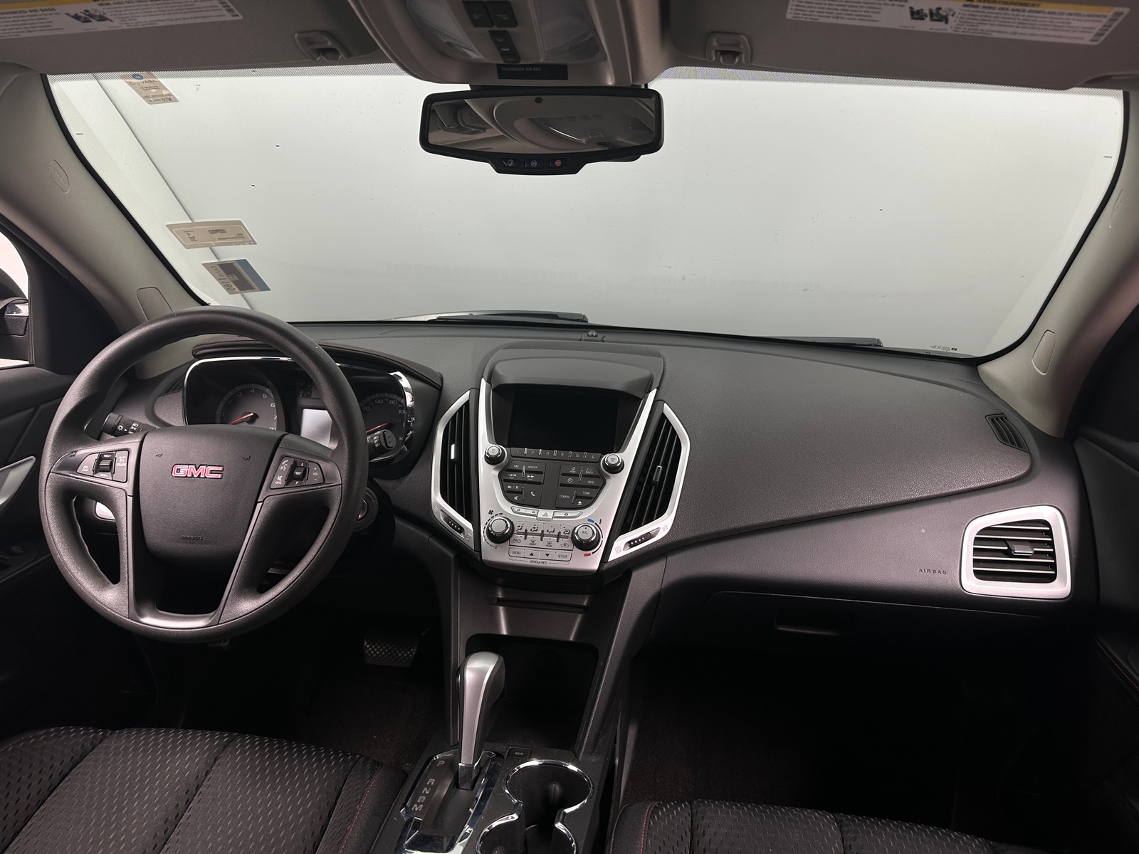 Thumbnail: 2015 GMC Terrain - 3