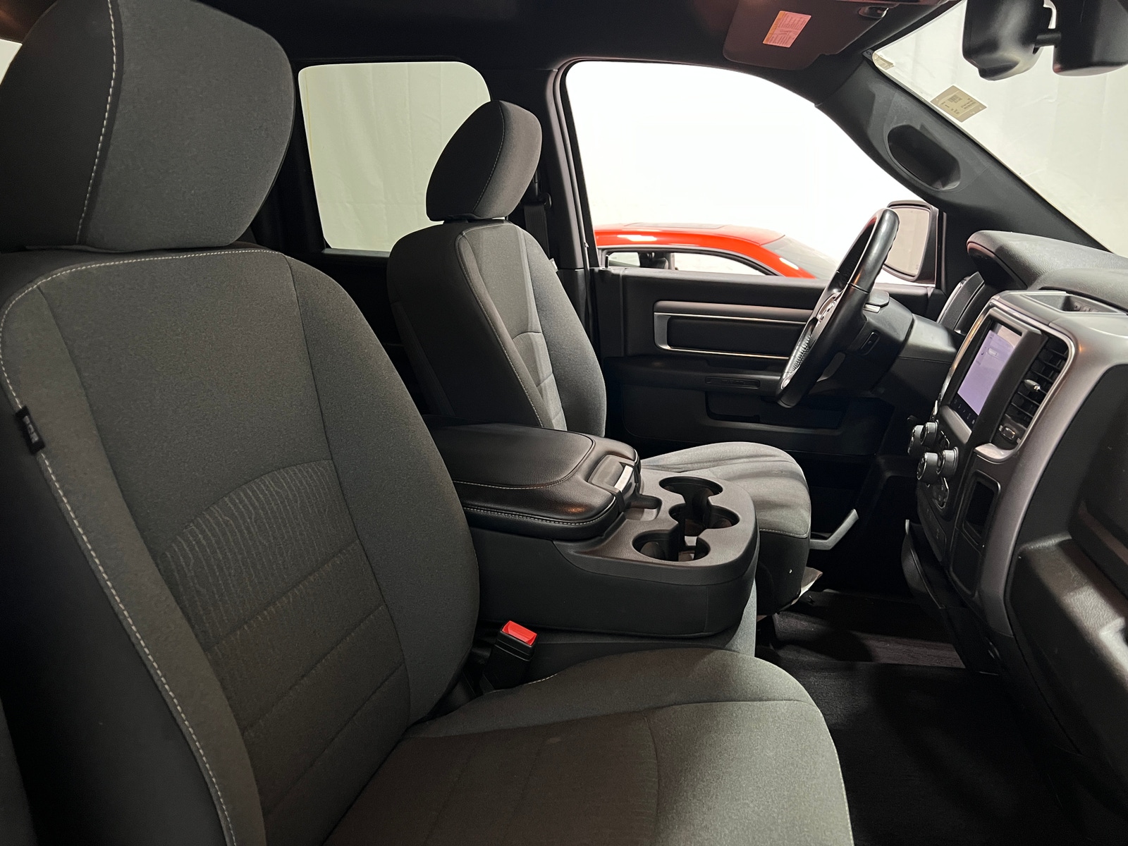 Thumbnail: 2022 RAM 1500 Classic - 2