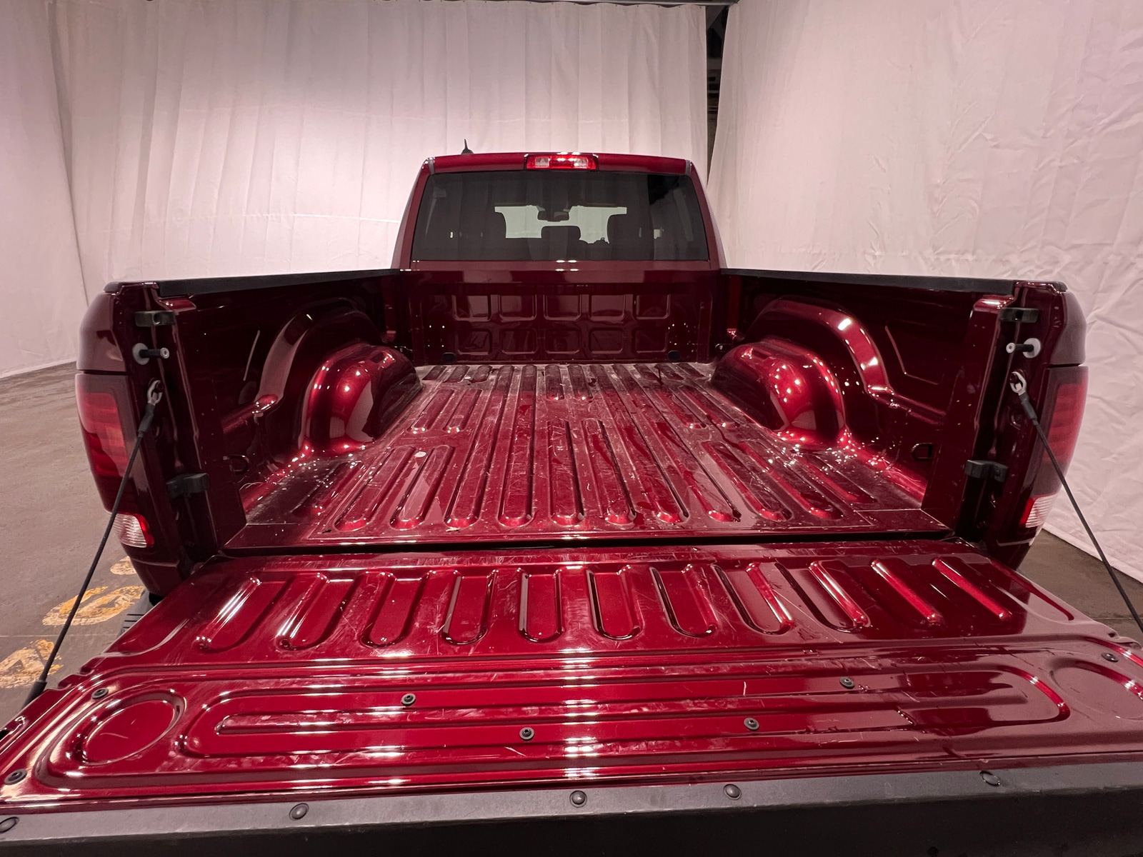 Thumbnail: 2022 RAM 1500 Classic - 7