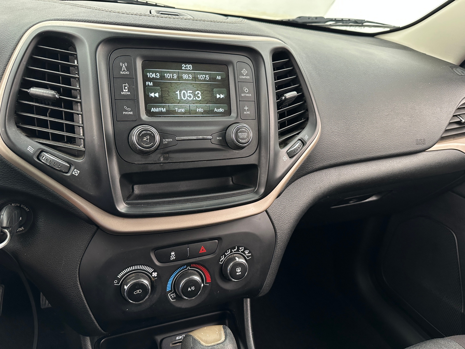 Thumbnail: 2018 Jeep Cherokee - 4