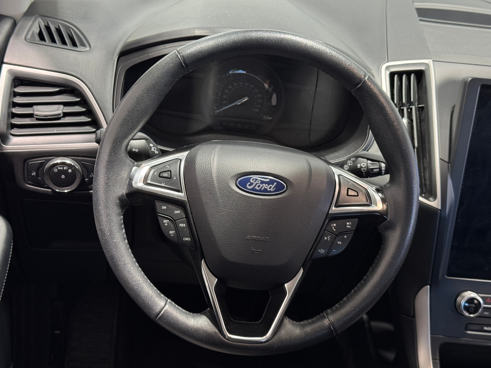 Thumbnail: 2024 Ford Edge - 4