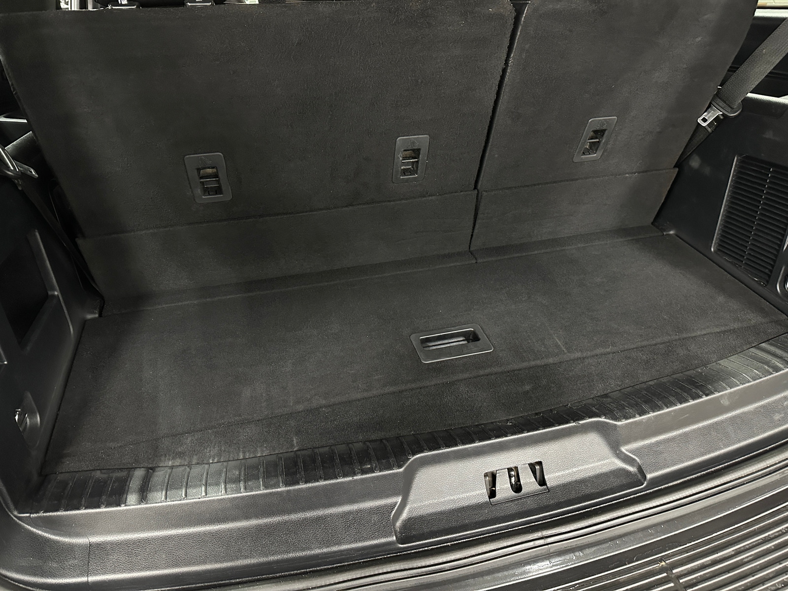 Thumbnail: 2019 Ford Expedition - 6