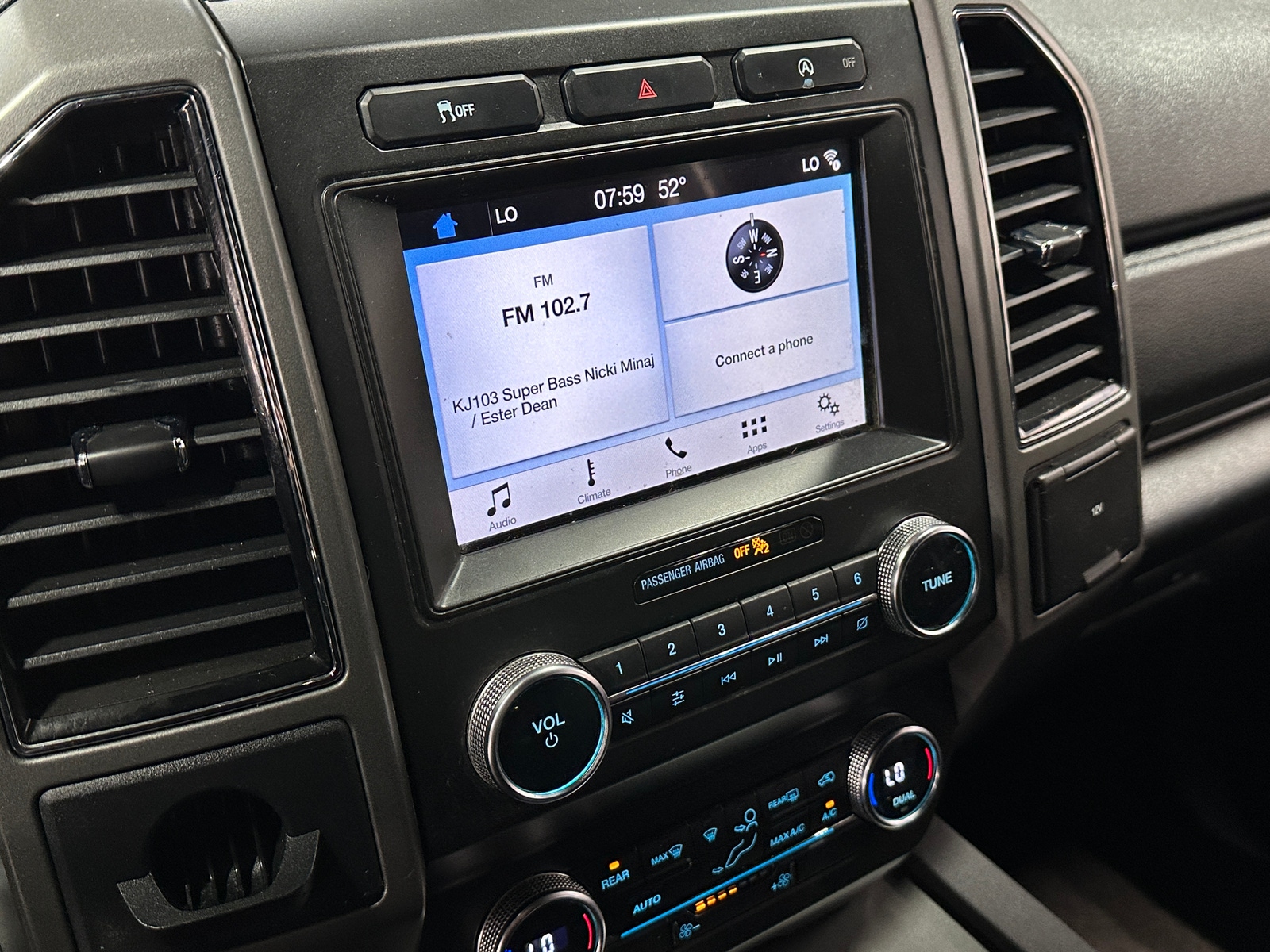 Thumbnail: 2019 Ford Expedition - 3