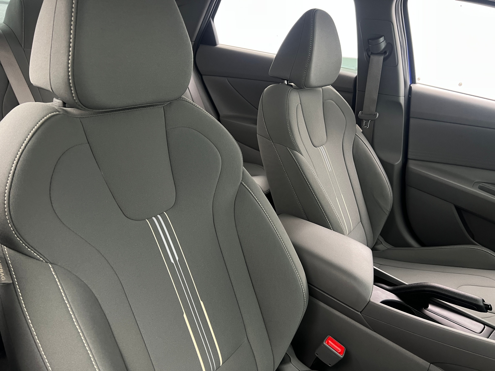 Thumbnail: 2023 Hyundai Elantra - 2