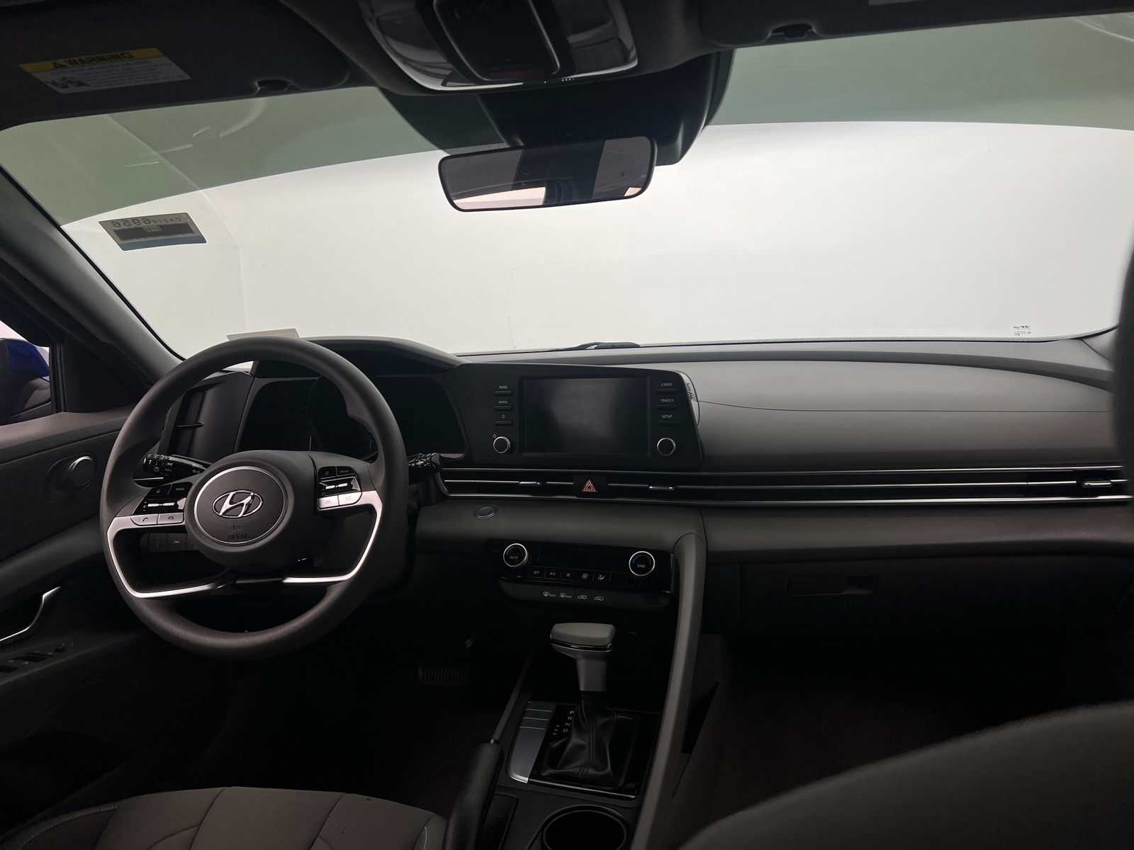 Thumbnail: 2023 Hyundai Elantra - 3