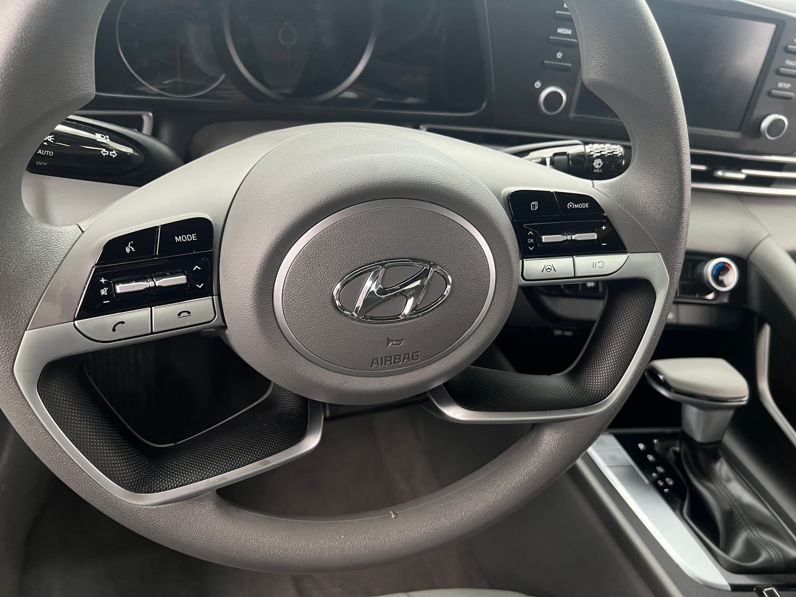 Thumbnail: 2023 Hyundai Elantra - 5