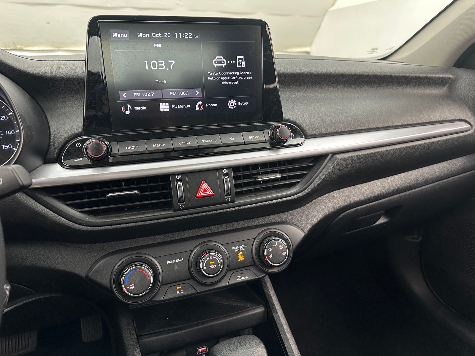 Thumbnail: 2024 Kia Forte - 4
