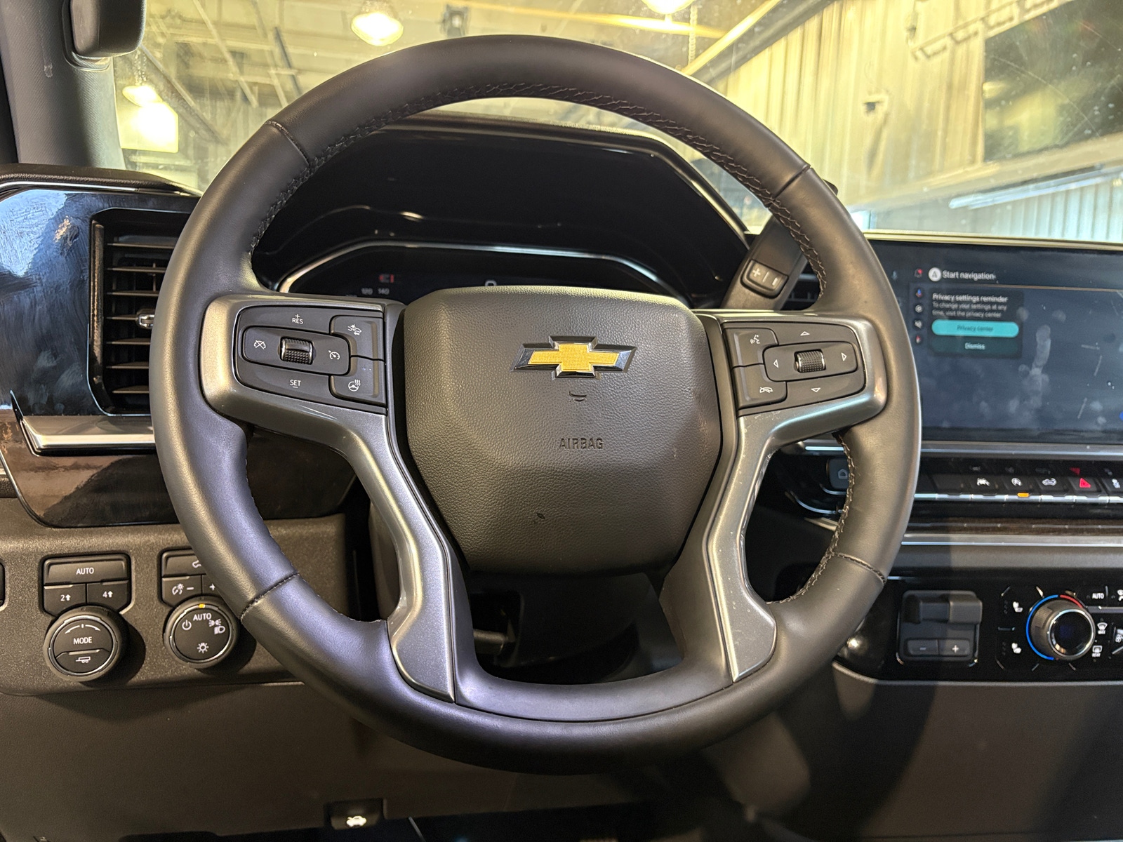 Thumbnail: 2025 Chevrolet Silverado 1500 - 5