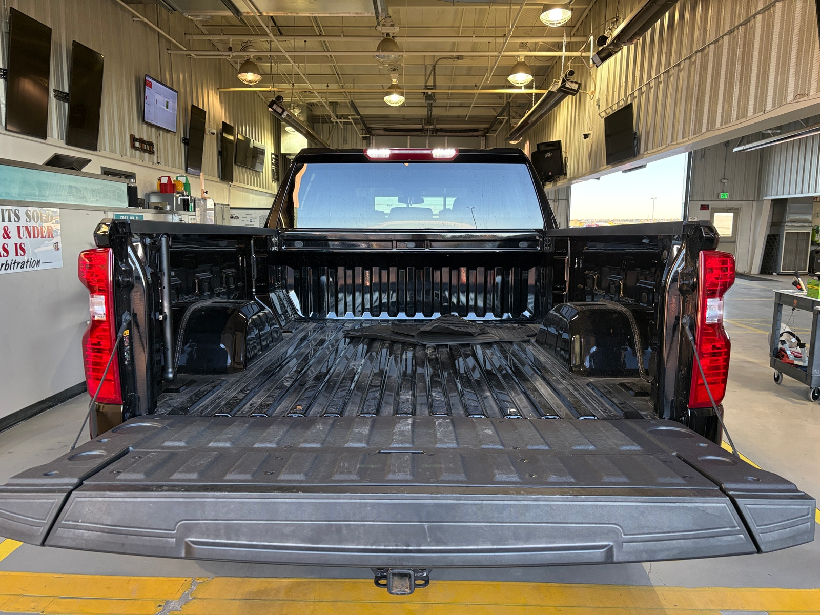 Thumbnail: 2025 Chevrolet Silverado 1500 - 7
