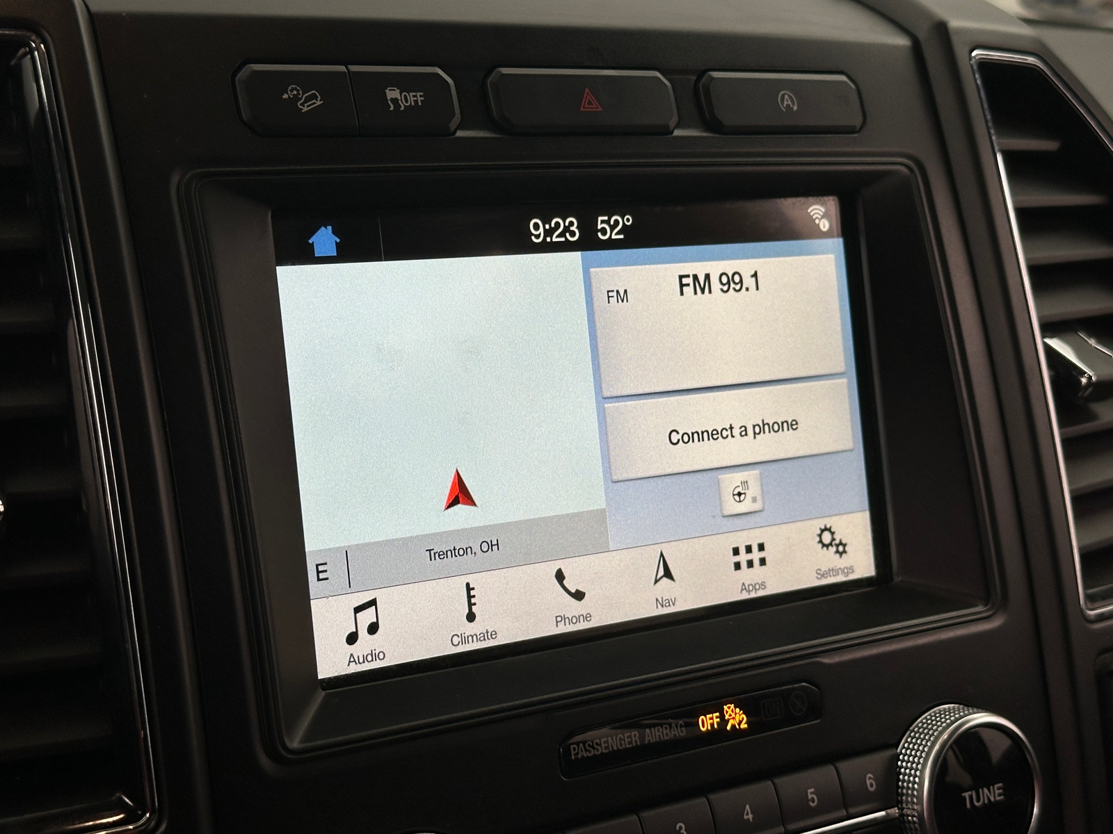 Thumbnail: 2018 Ford Expedition - 3