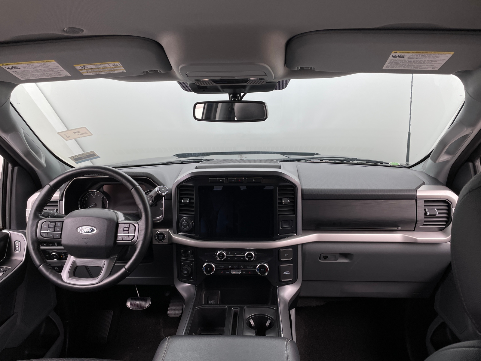 Thumbnail: 2022 Ford Econoline - 3