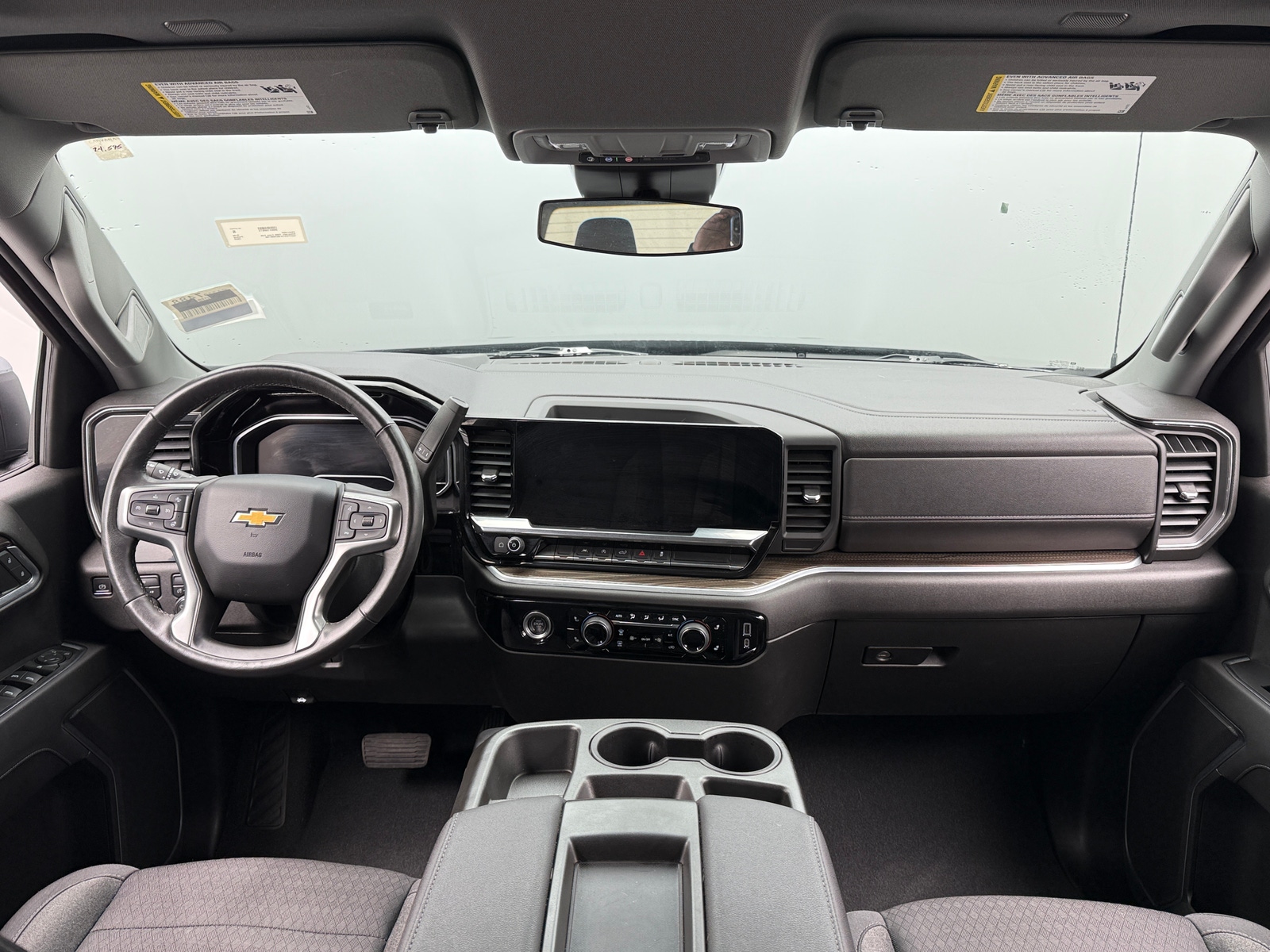 Thumbnail: 2022 Chevrolet Silverado 1500 - 3