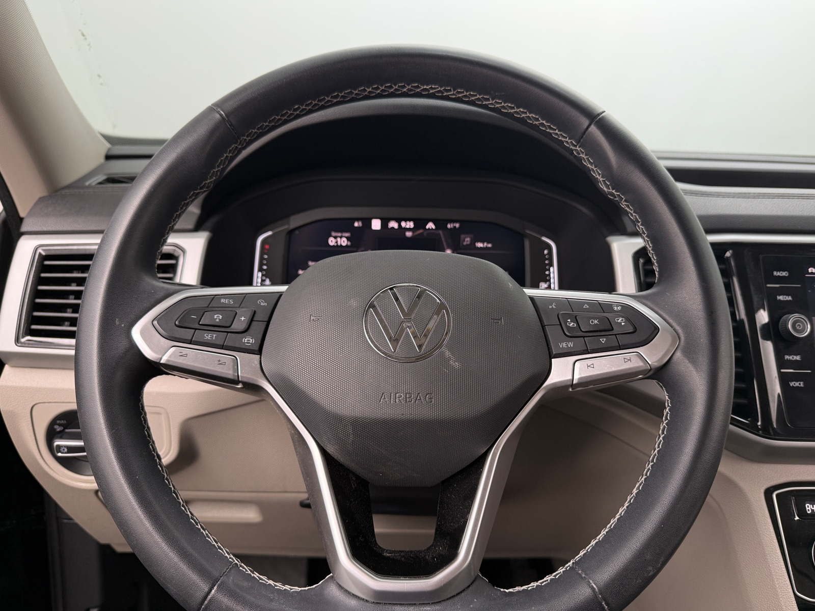 Thumbnail: 2021 Volkswagen Atlas - 4