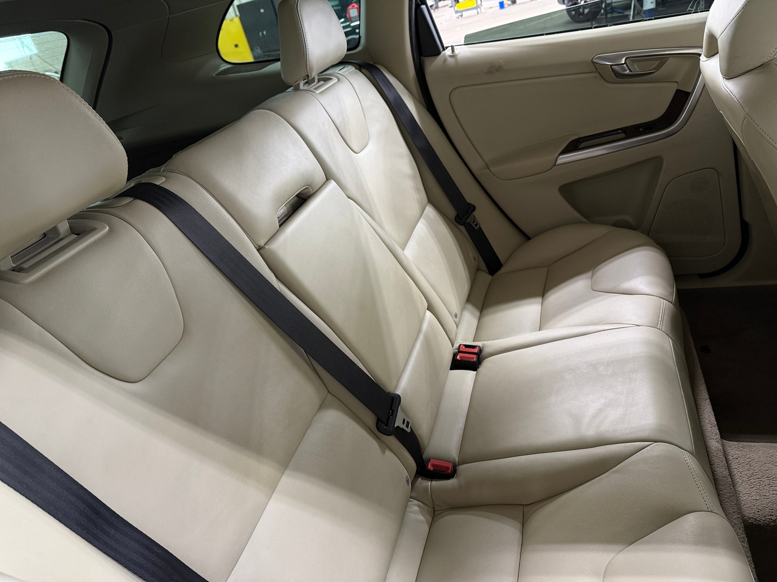 Thumbnail: 2015 Volvo XC60 - 5