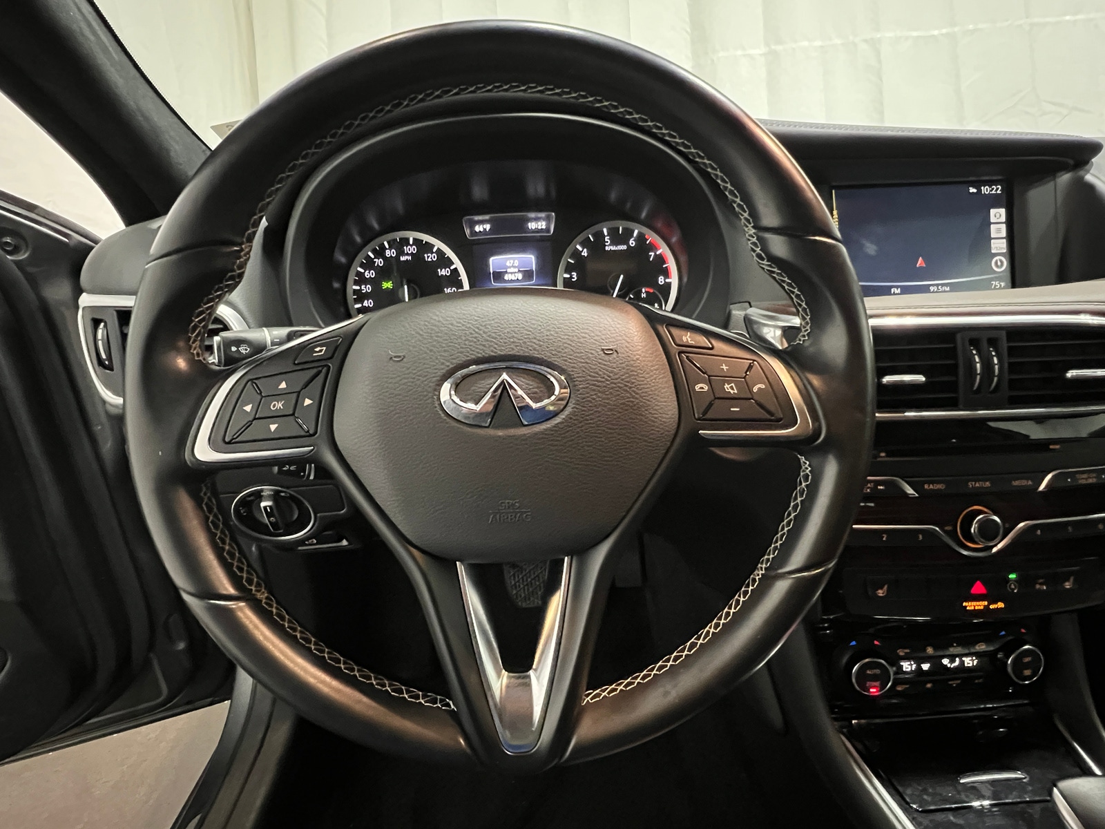 Thumbnail: 2017 INFINITI QX30 - 4