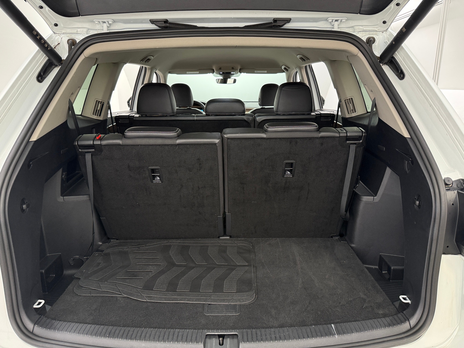 Thumbnail: 2024 Volkswagen Atlas - 6