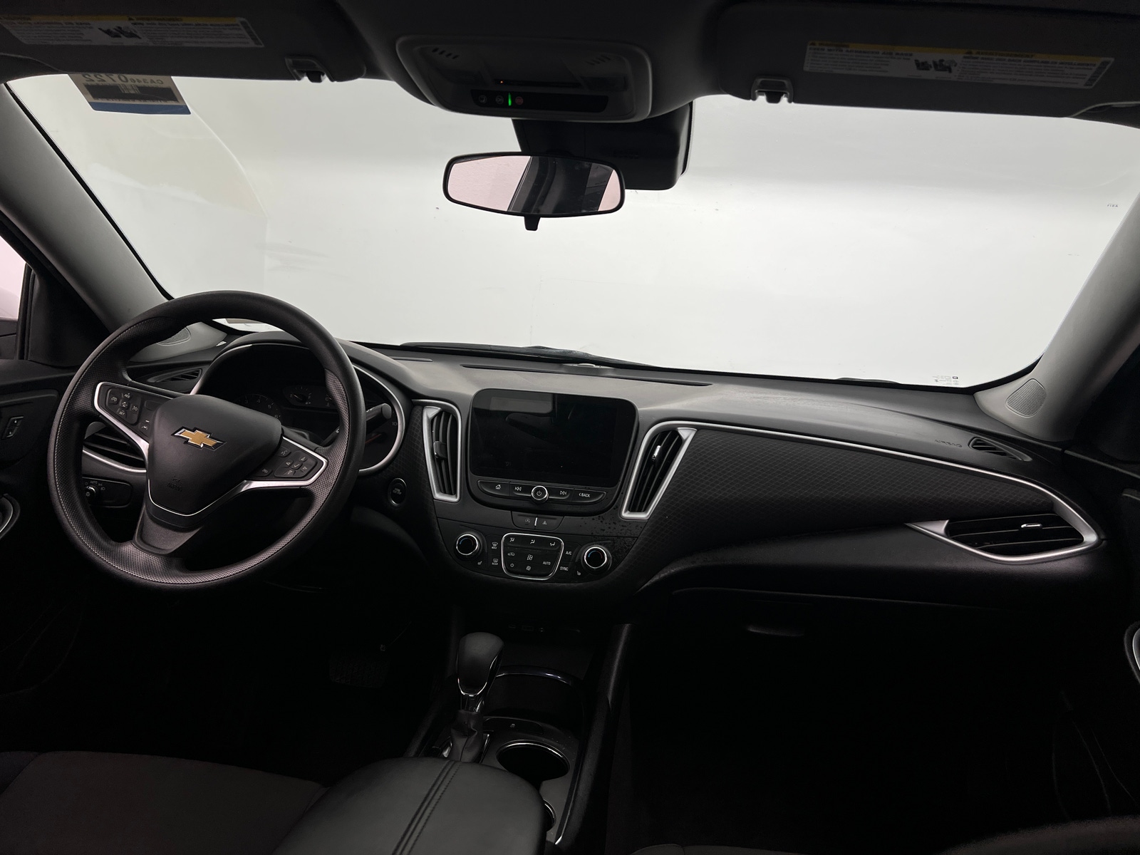Thumbnail: 2023 Chevrolet Malibu - 3