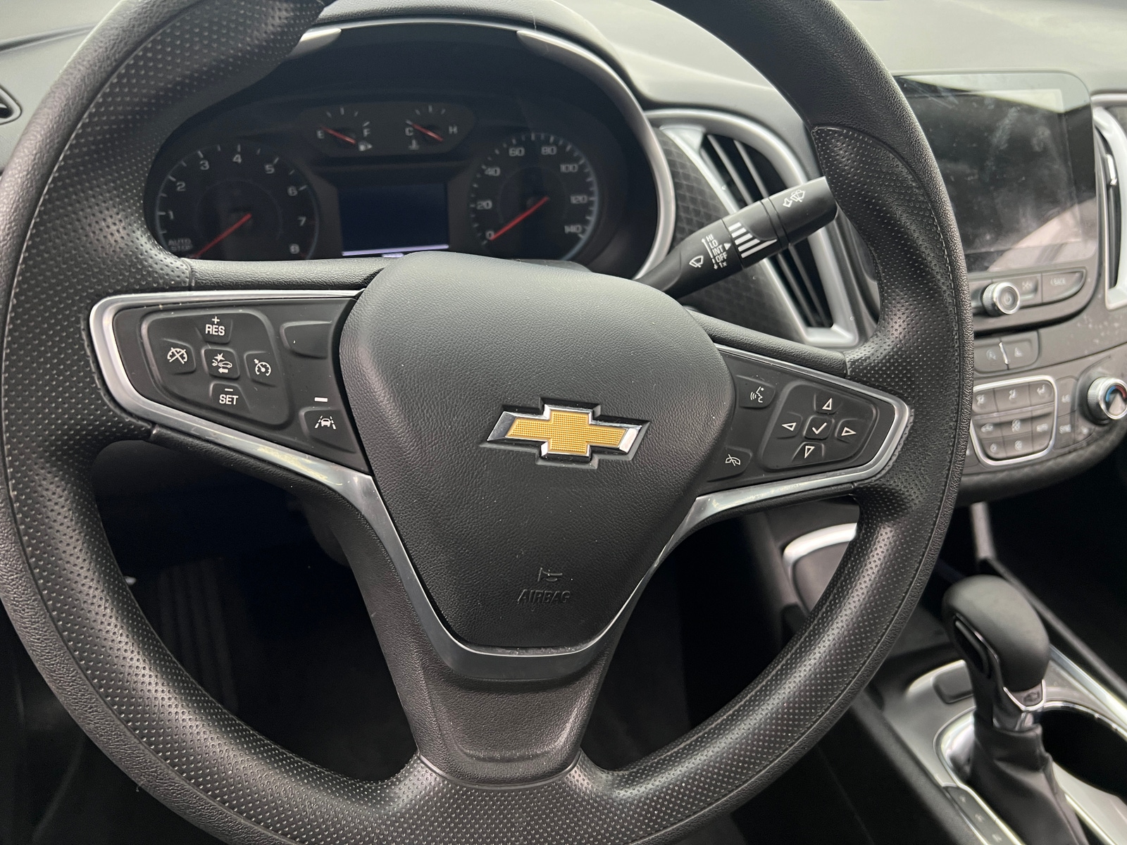 Thumbnail: 2023 Chevrolet Malibu - 5