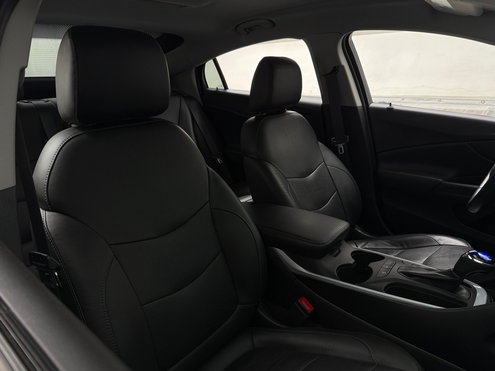 Thumbnail: 2019 Chevrolet Volt - 2