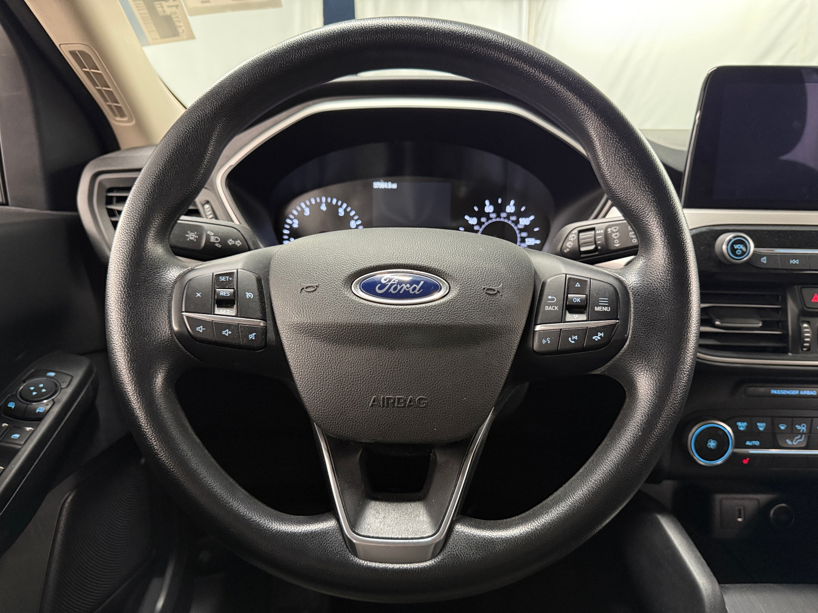 Thumbnail: 2020 Ford Escape - 5