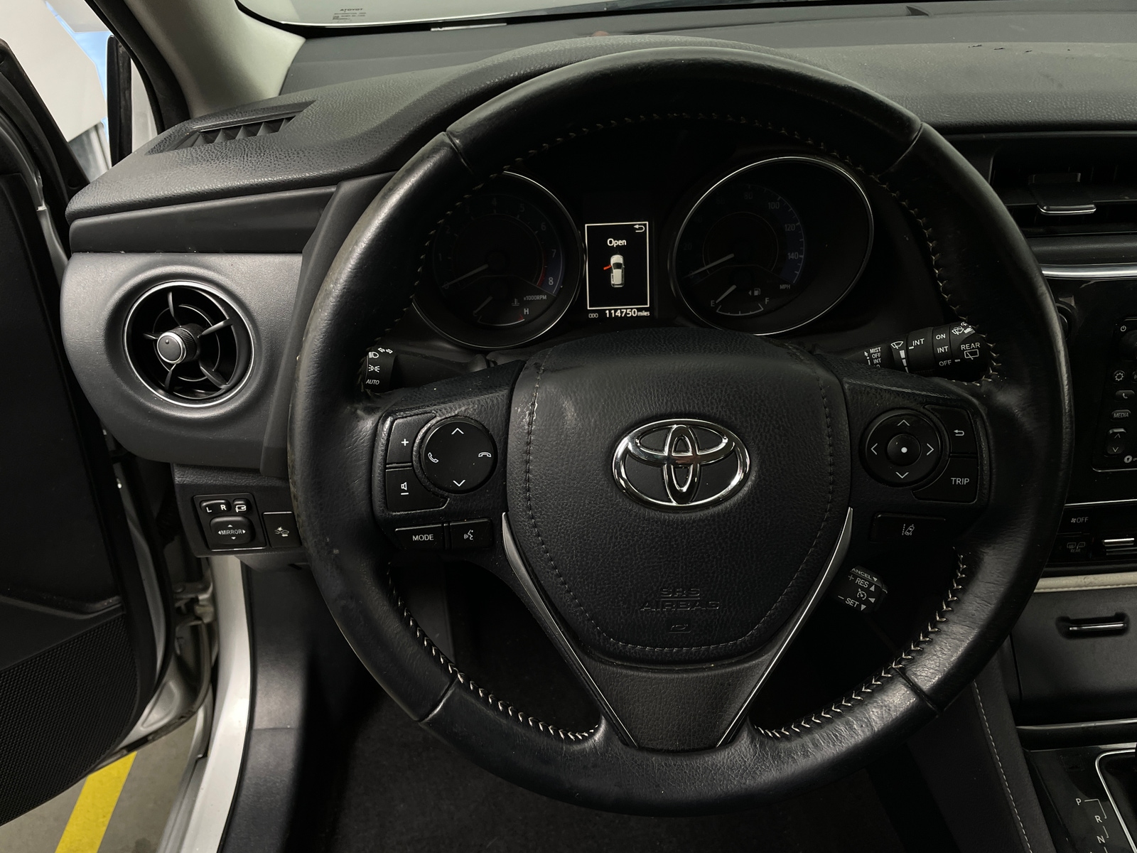 Thumbnail: 2018 Toyota Corolla iM - 5