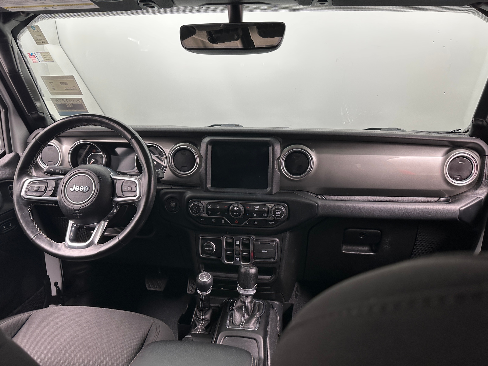 Thumbnail: 2022 Jeep Wrangler - 3