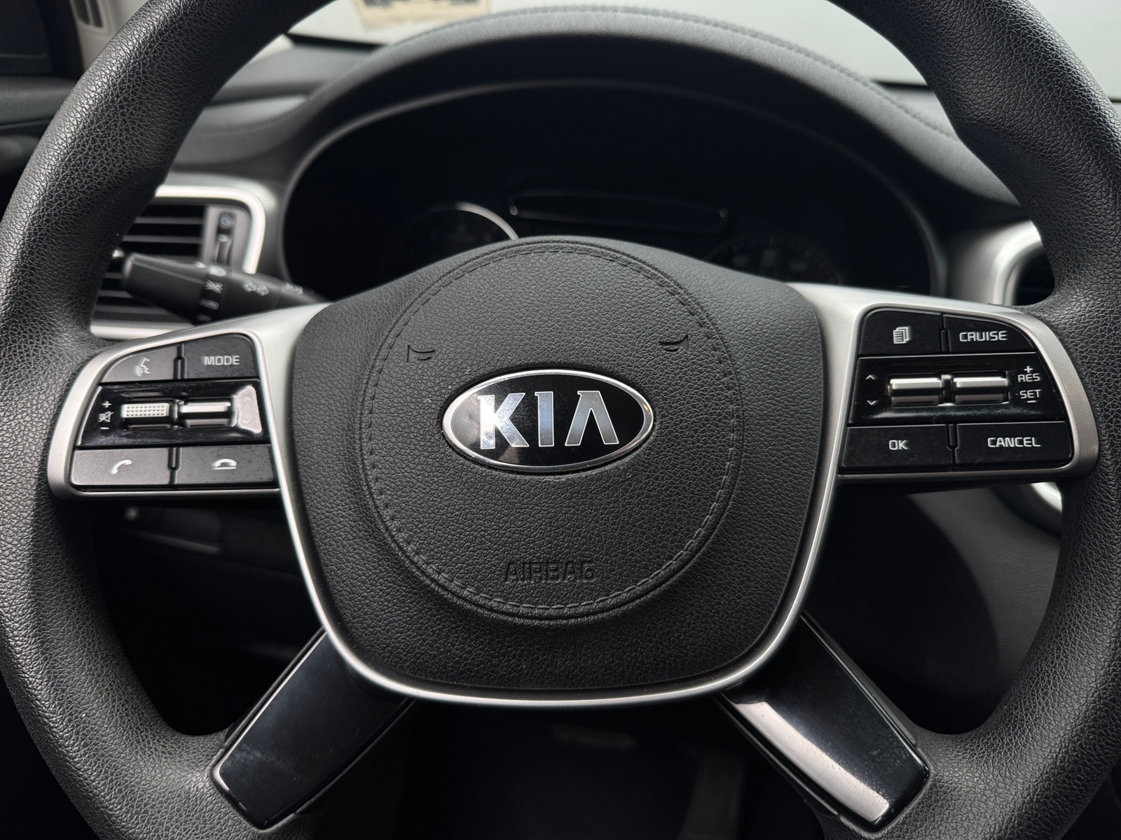 Thumbnail: 2020 Kia Sorento - 5