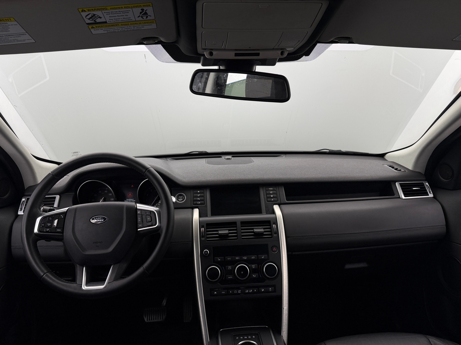 Thumbnail: 2017 Land Rover Discovery Sport - 2