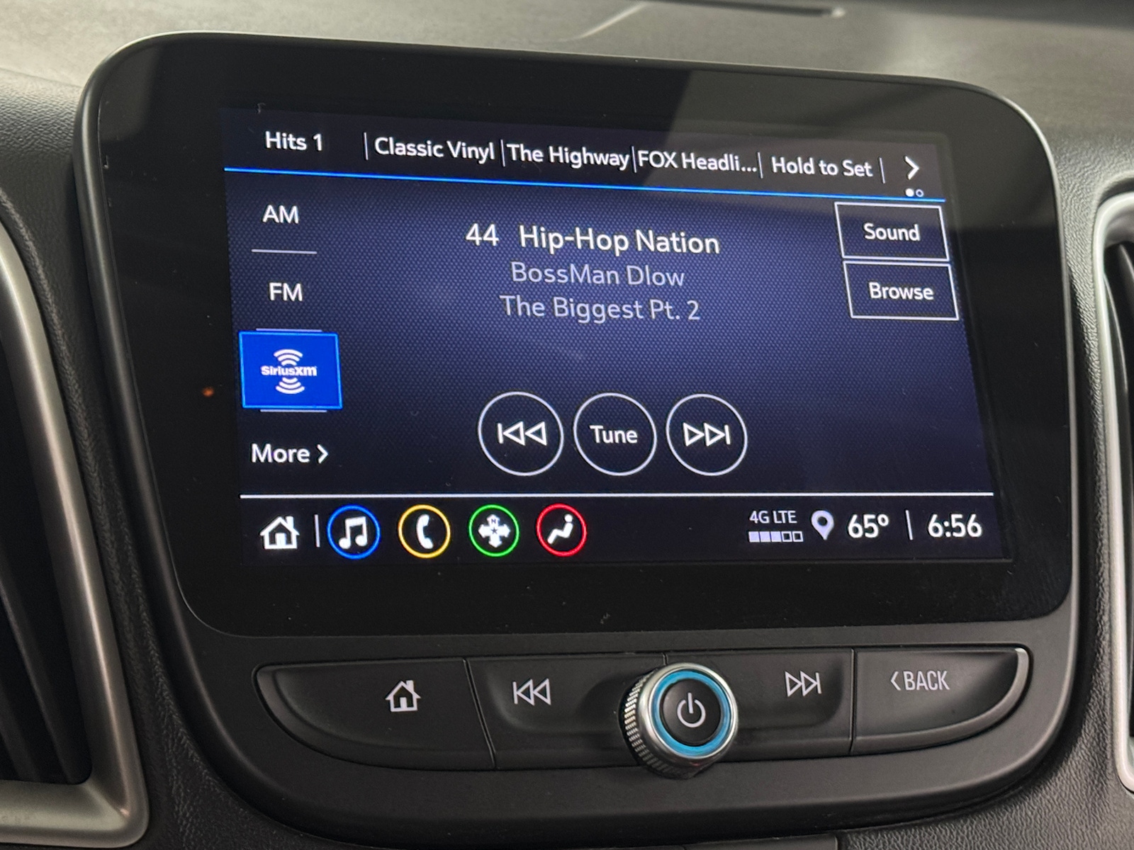 Thumbnail: 2024 Chevrolet Malibu - 4