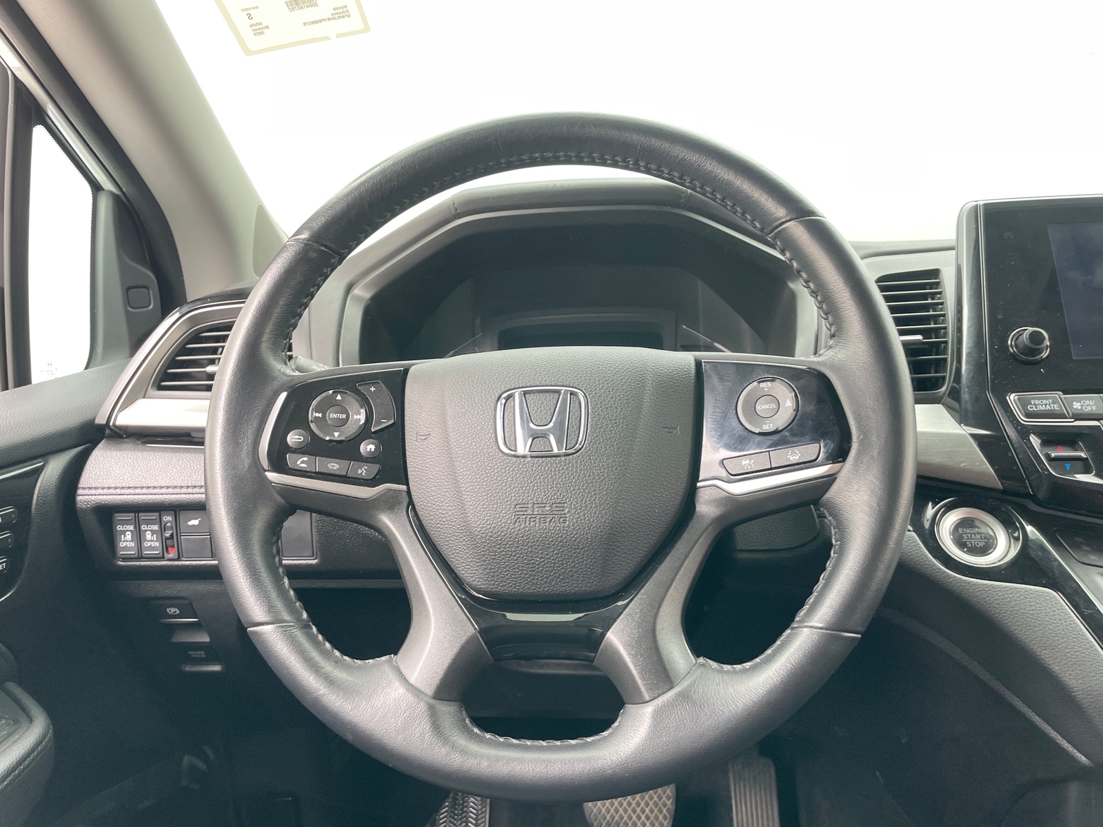 Thumbnail: 2023 Honda Odyssey - 4