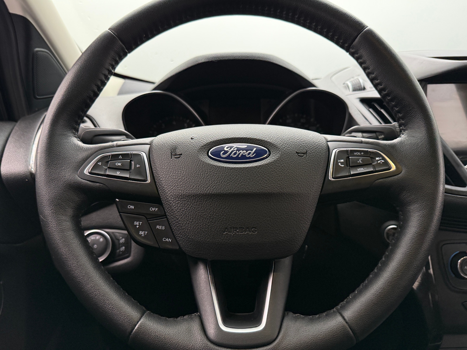 Thumbnail: 2017 Ford Escape - 4