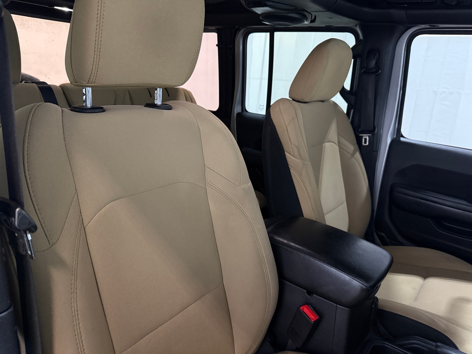 Thumbnail: 2018 Jeep Wrangler - 2