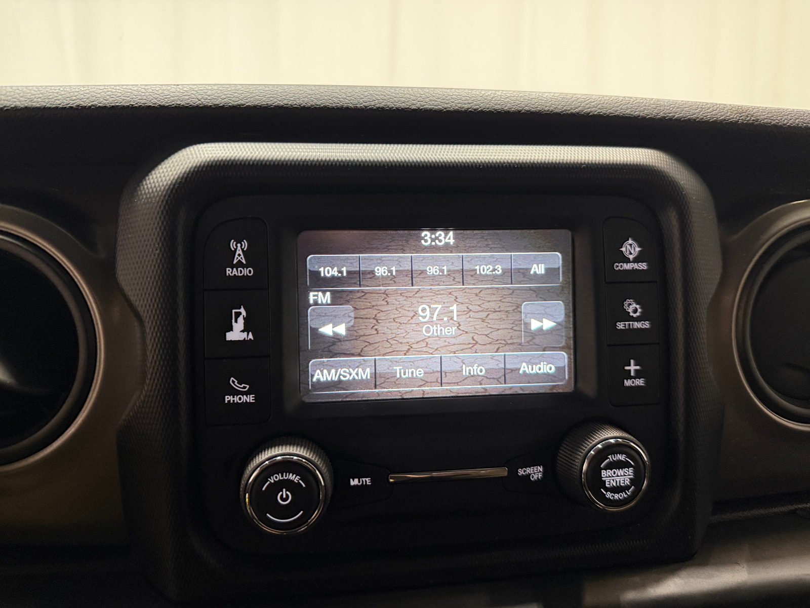Thumbnail: 2018 Jeep Wrangler - 4