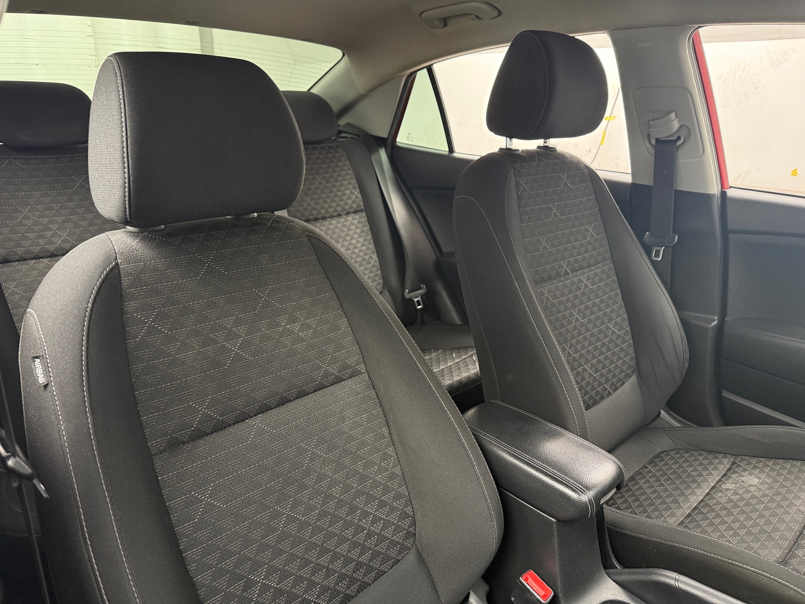 Thumbnail: 2019 Kia Rio - 2