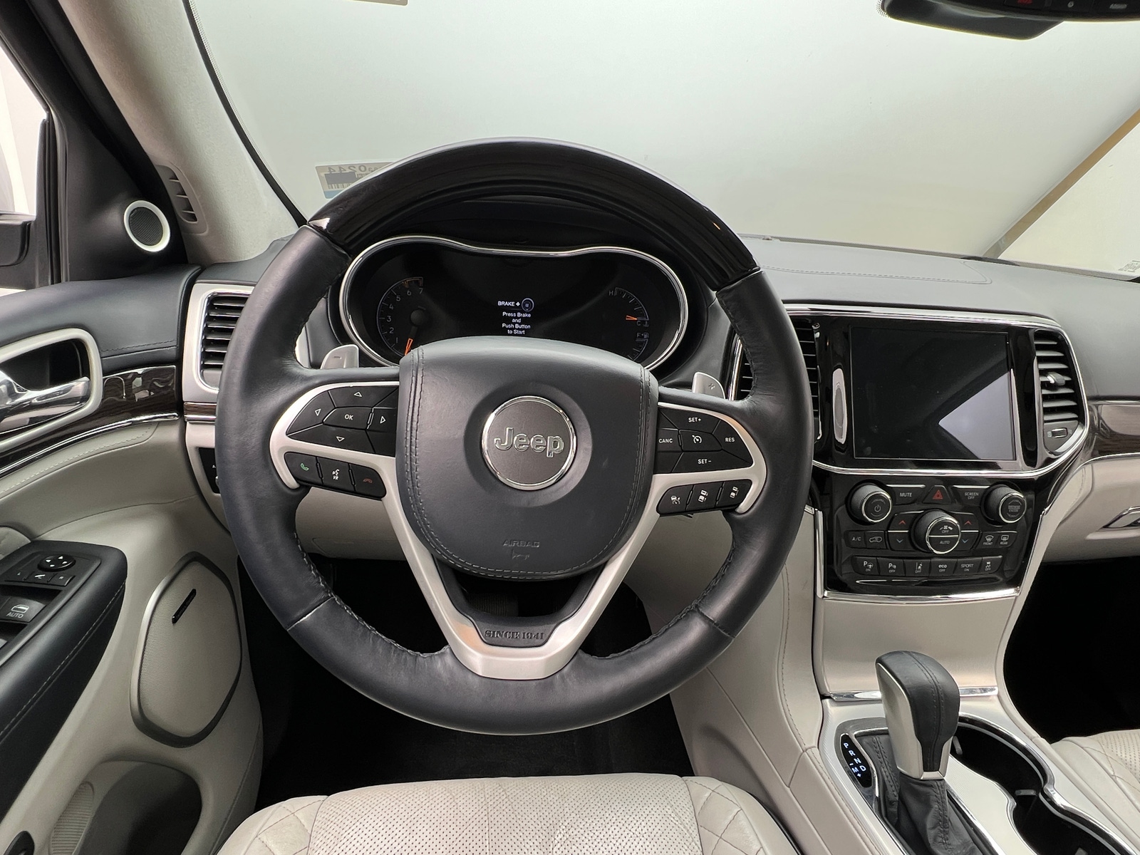 Thumbnail: 2020 Jeep Grand Cherokee - 4