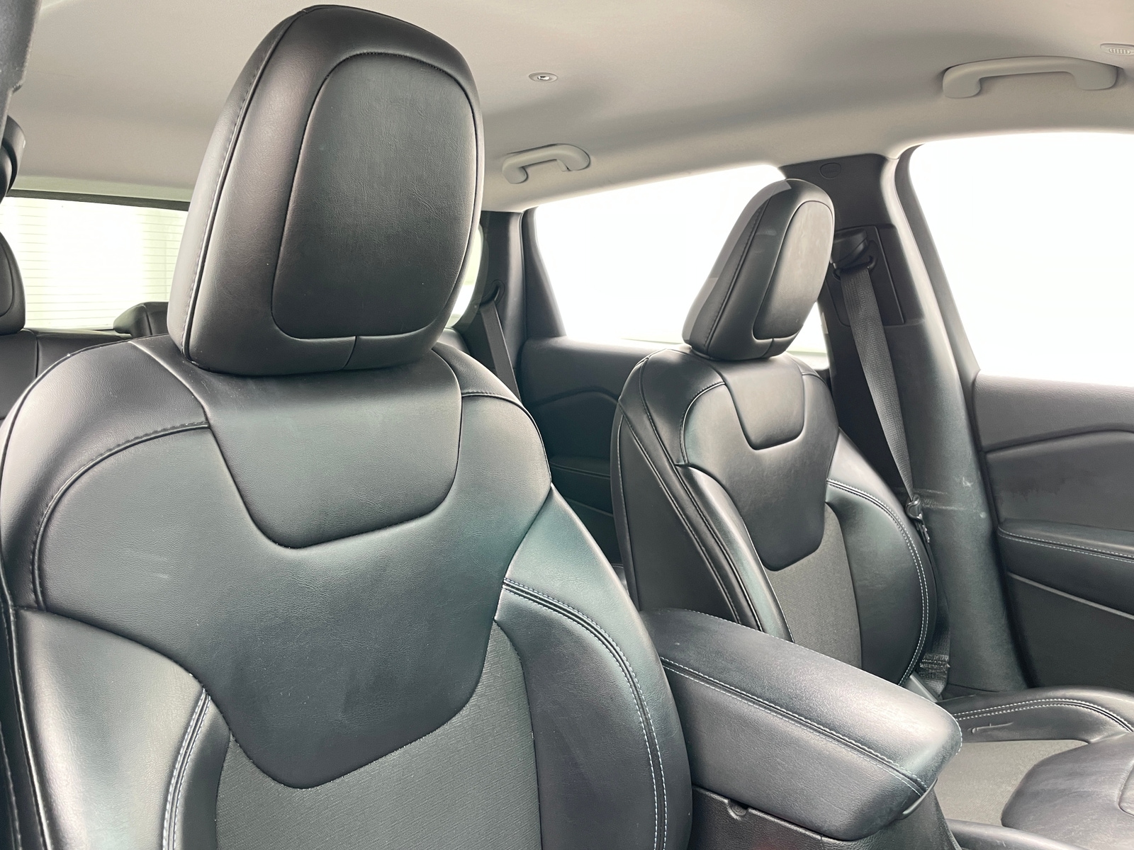 Thumbnail: 2020 Jeep Cherokee - 2